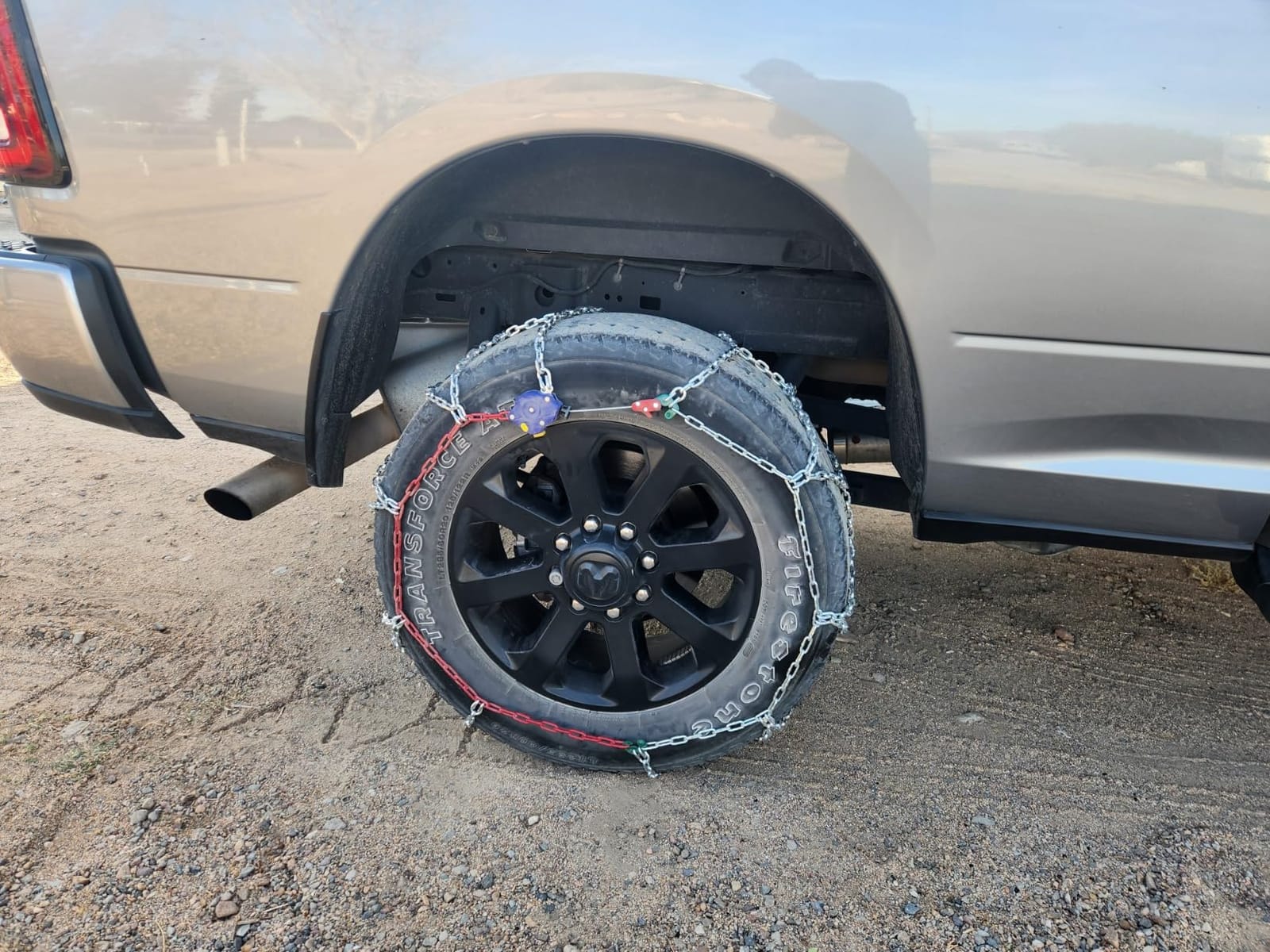 Snow-Chains Auto Fixing 1 Min Quick Installation Tire-Chains, Heavy-Duty Emergency Tire Traction Chain for Pickup Trucks and Off-road SUV Car Tires 235 245 255 265 275 - Set of 2 (HYR-S) customer photo 1