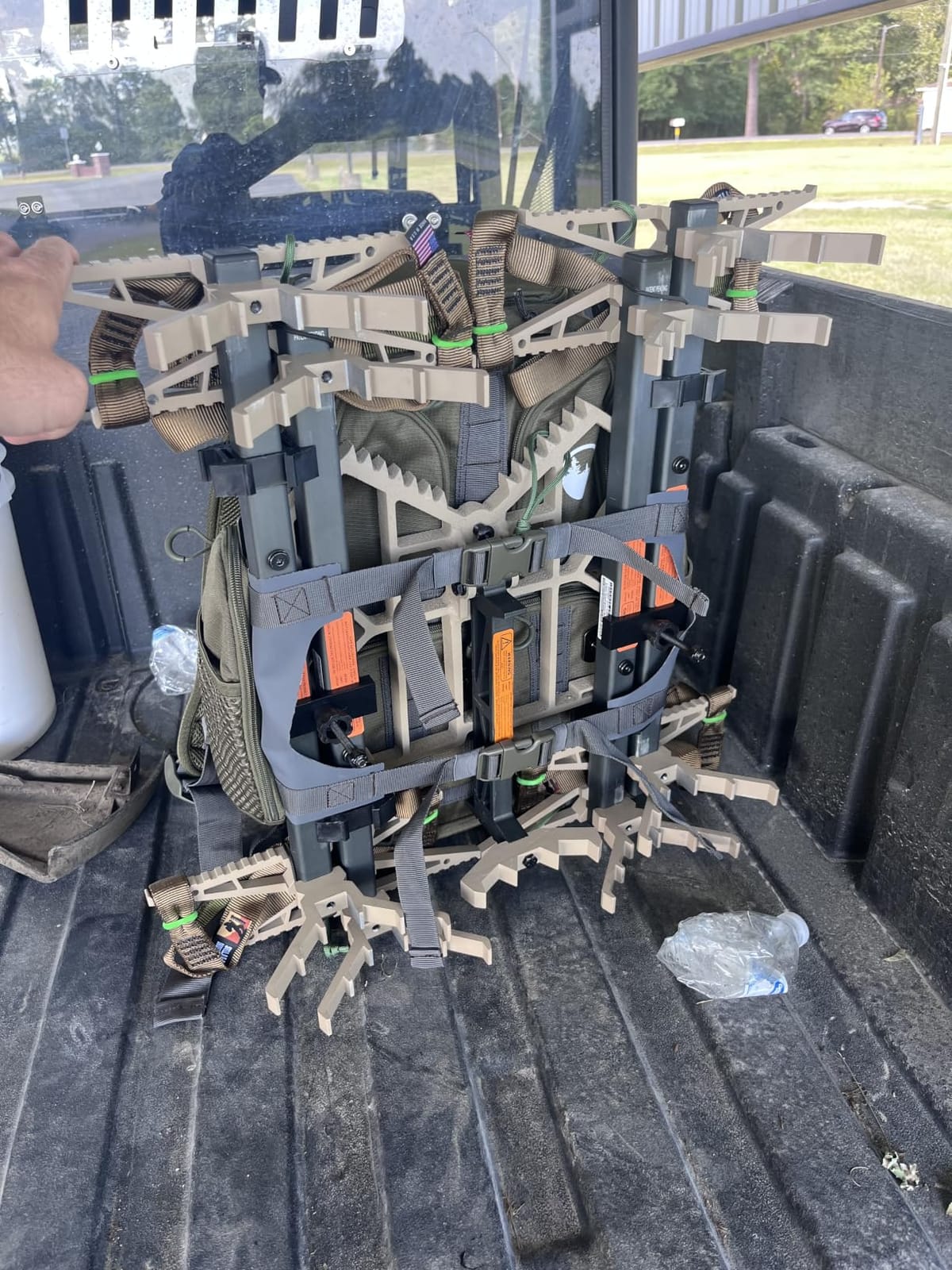 XOP Full RUT - Full Mobile Saddle Hunting System - Invader Saddle Platform, Mutant Saddle Harness, 4 Pack of X2 Sticks, J Hook Stick Carrying System, Striker Pack (2025) customer photo 1