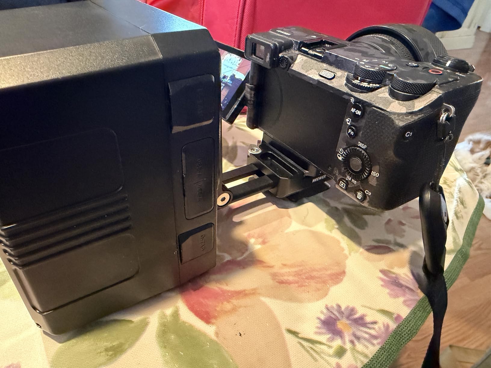 V-Mount/V-Lock Battery - 222Wh 14.8V 15000mAh Rechargeable Li-ion Battery for Broadcast Video Camcorder, Compatible with Sony HDCAM, XDCAM and Digital Cinema Cameras customer photo 2