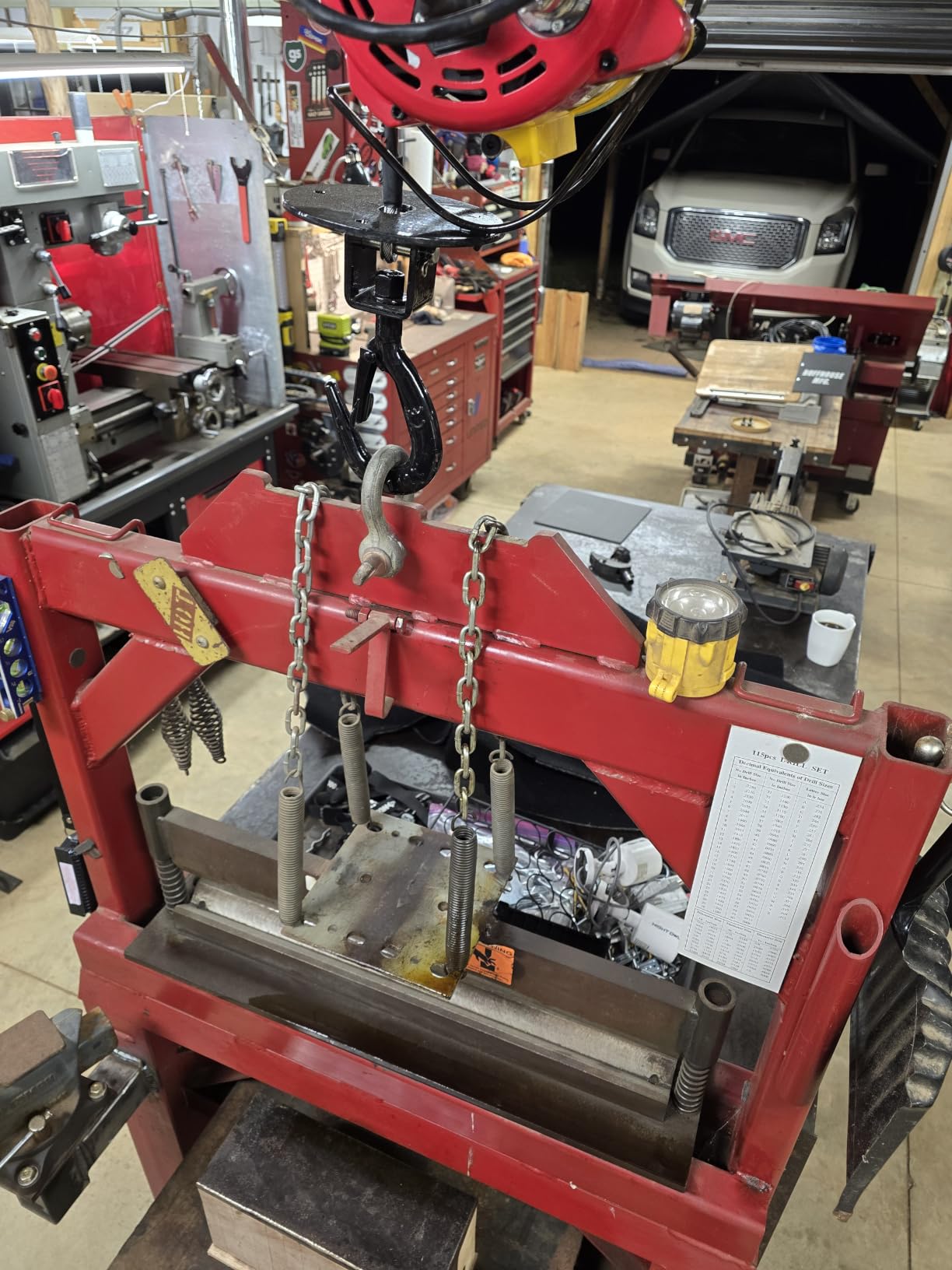 VEVOR 2-in-1 Electric Hoist Winch, 1100 lbs Capacity, 1500W Portable Power Winch Crane, 25 ft Lifting Height, 16.4 ft/min with Manual and Wired Remote Control for Factory, Warehouss, Garage customer photo 1