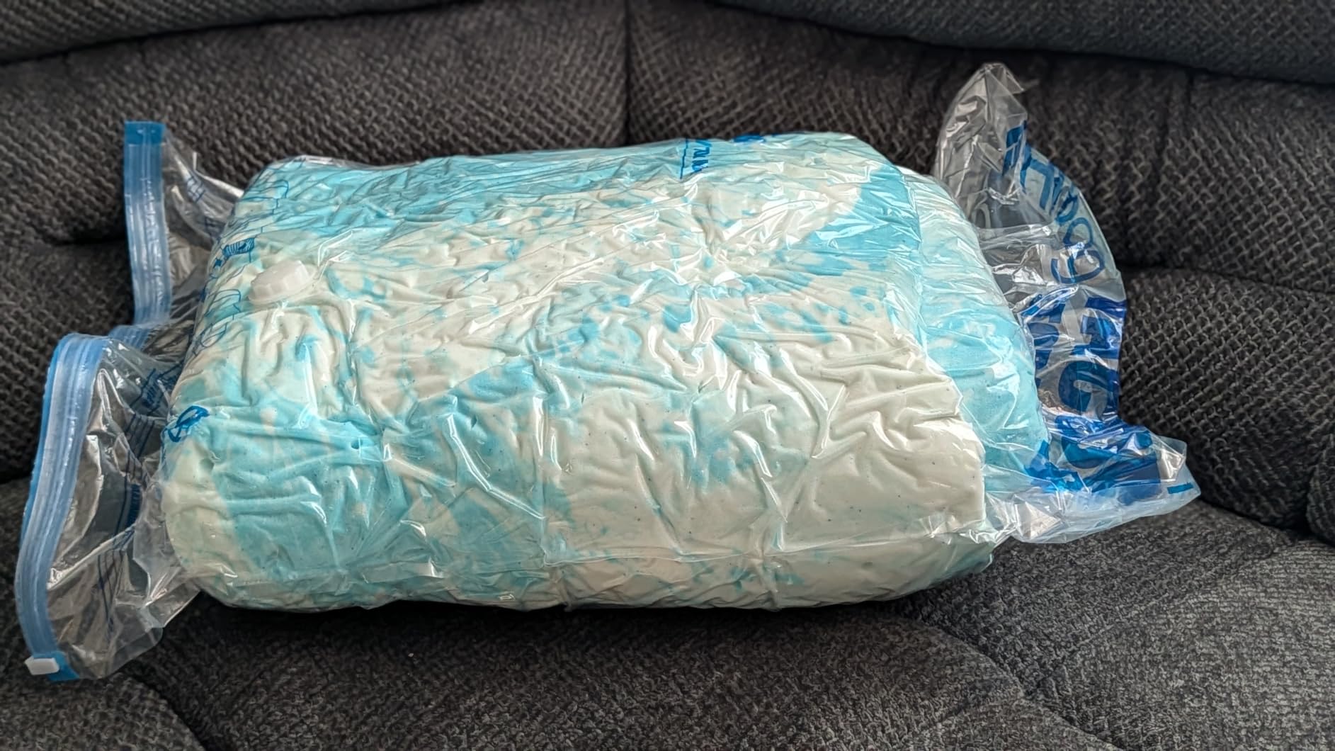 12 Jumbo Vacuum Storage Bags for Bedding, Vacuum Seal Bags for Clothing customer photo 1