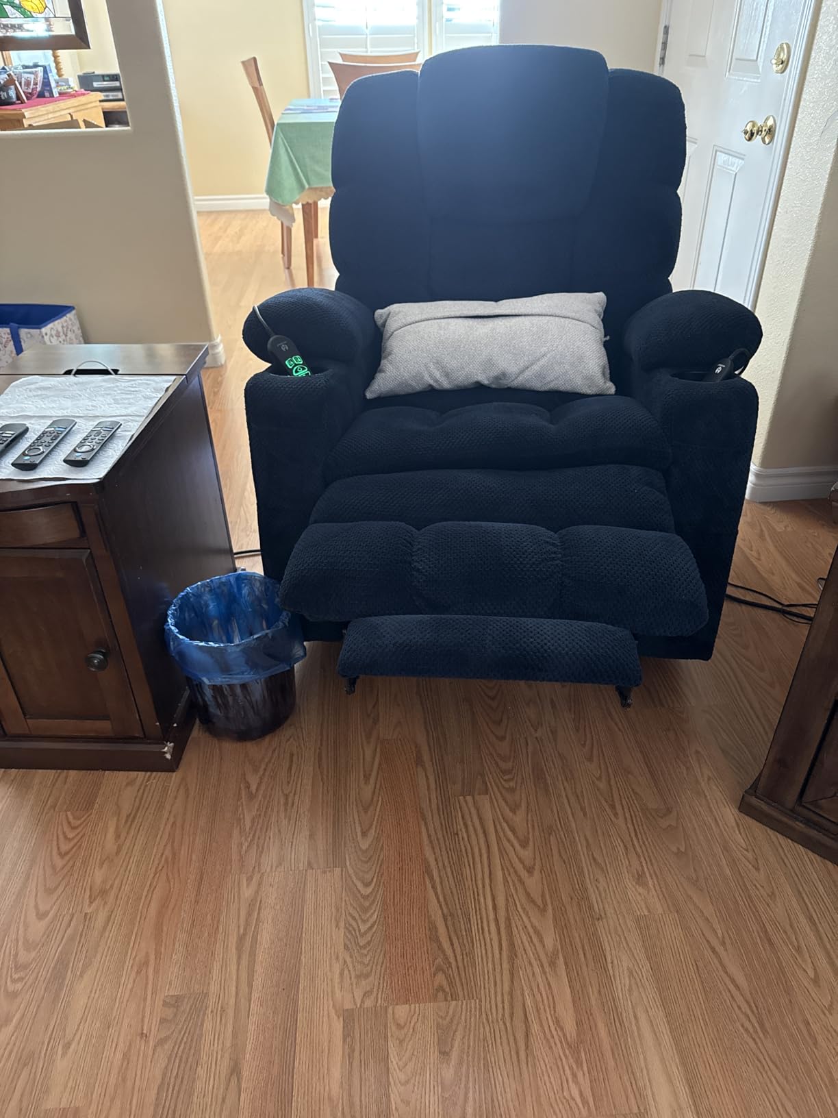 MCombo 3 Motor Lay Flat Power Lift Recliner for Elderly, Medium-Wide, R7524 customer photo 1