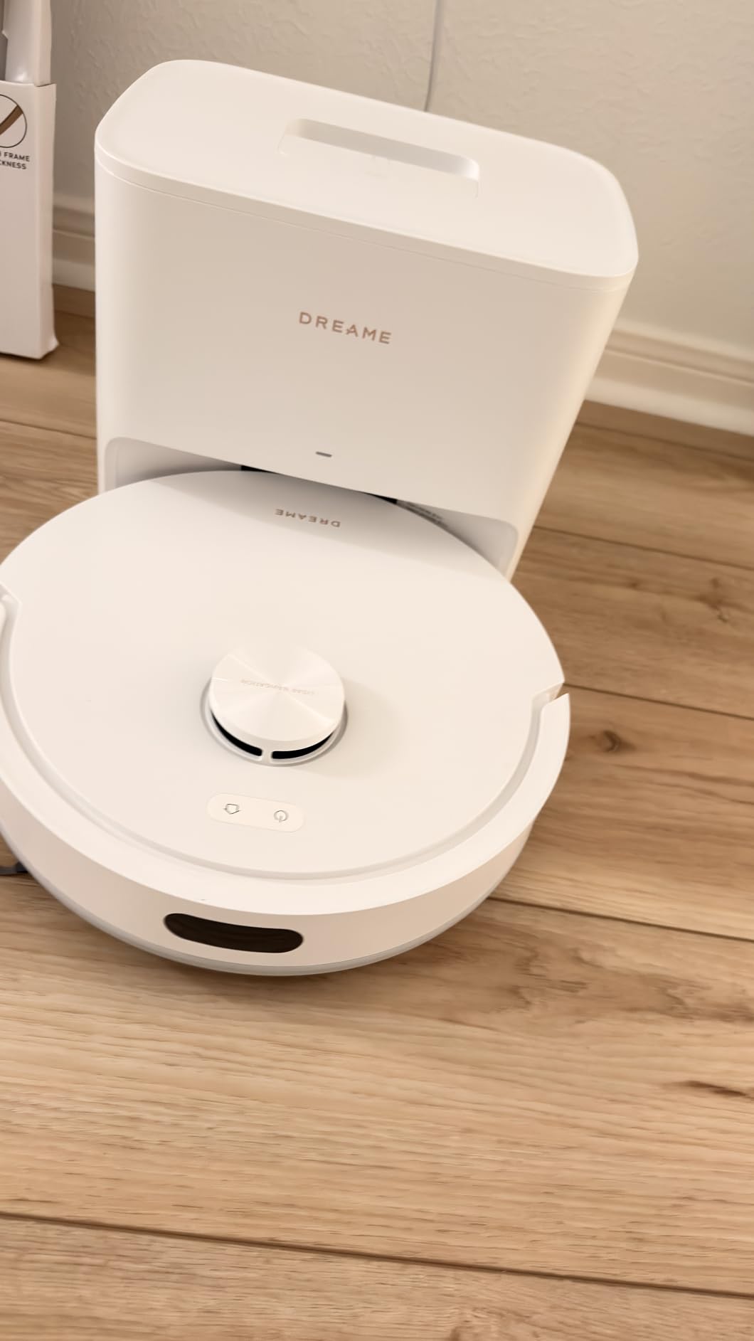 dreame D20 Air Plus Robot Vacuum and Mop, 20,000Pa Powerful Suction customer photo 2