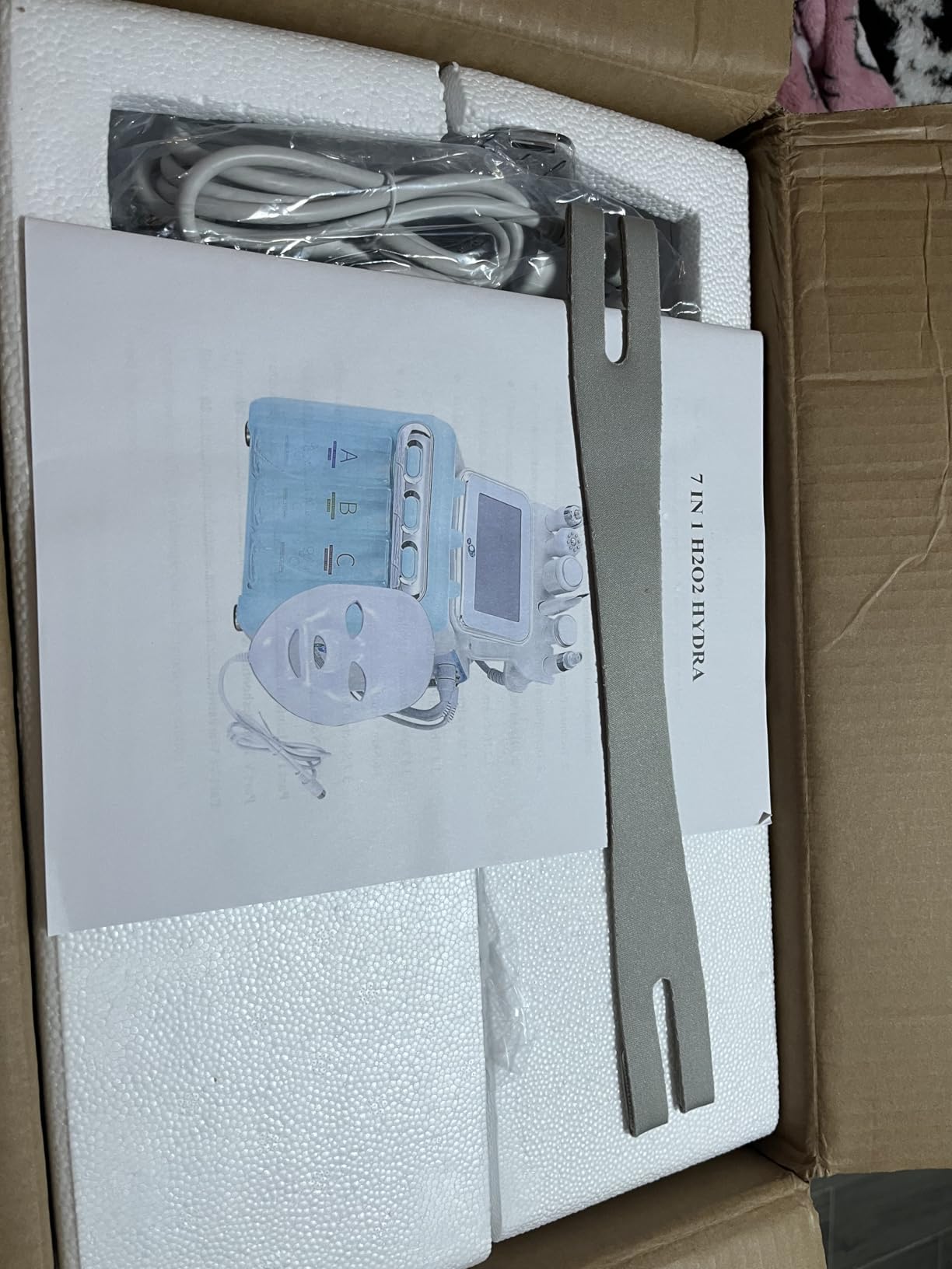 7 in 1 Multifunctional Face Care Device ,Facial Care Machine Vacuum Cleaning Jet for Home and Beauty Salon customer photo 2