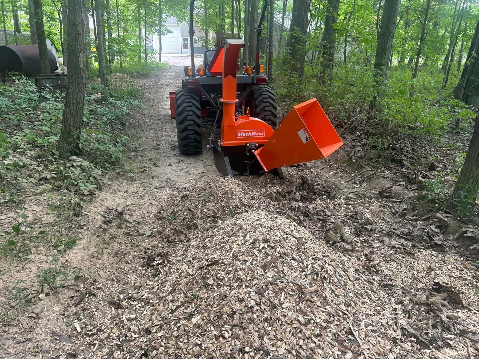 MechMaxx 6“ 3 Point Hydraulic Feeding PTO Wood Chipper for 20-50HP Tractor, Model WC68H customer photo 1
