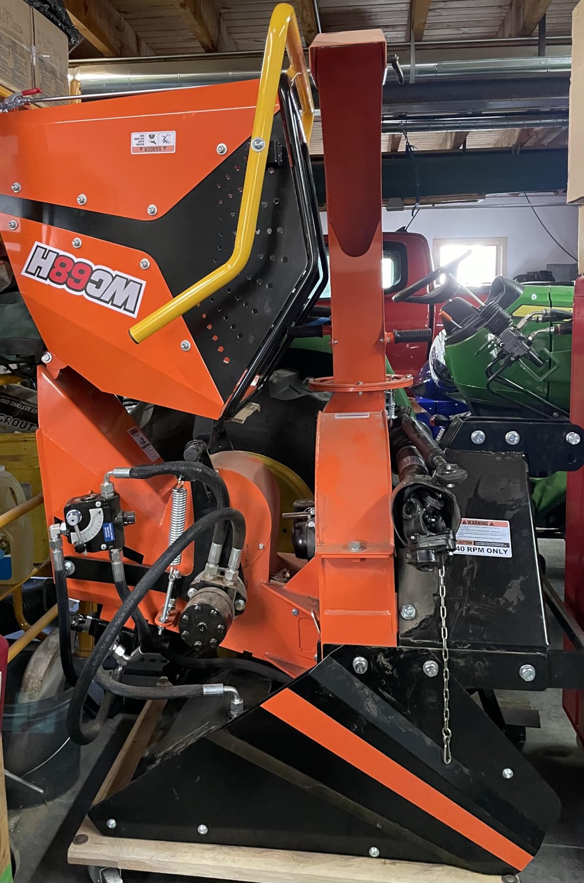 MechMaxx 6“ 3 Point Hydraulic Feeding PTO Wood Chipper for 20-50HP Tractor, Model WC68H customer photo 2