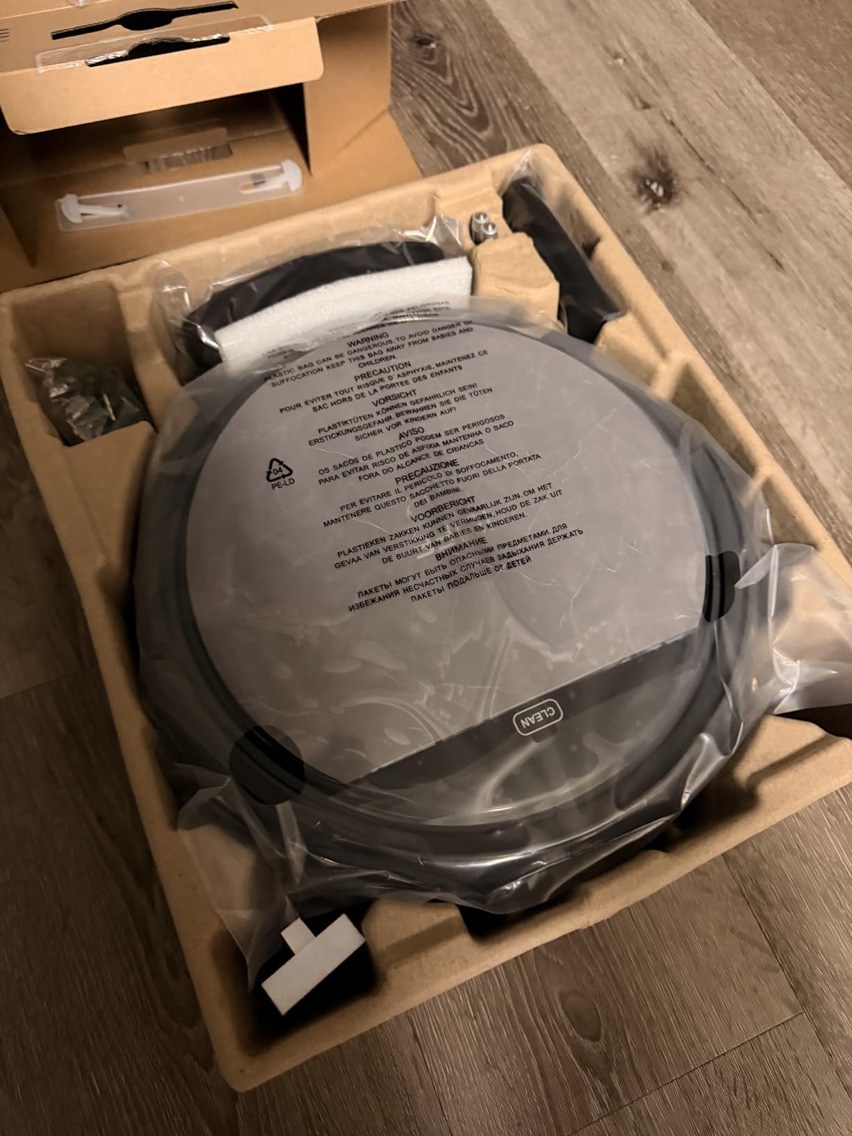 ILIFE V5s Max Robot Vacuum, 4000Pa Strong Suction, Gyro Navigation customer photo 1