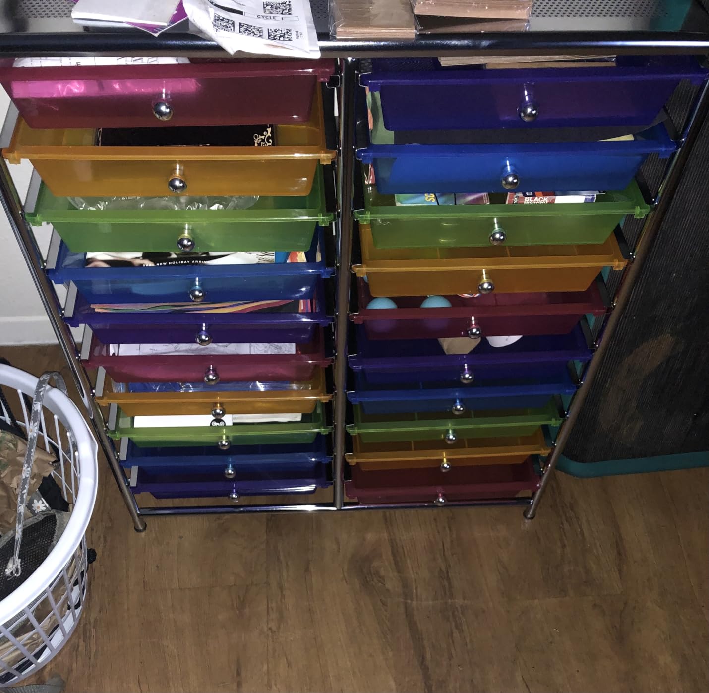 Giantex Rolling Storage Cart with 10 Drawers, Utility Cart w/Wooden Tabletop, Handle, Lockable Wheels, Multipurpose Organizer for Art Craft Scrapbooks Paper, Drawer Carts for Dorm School Office, White customer photo 2