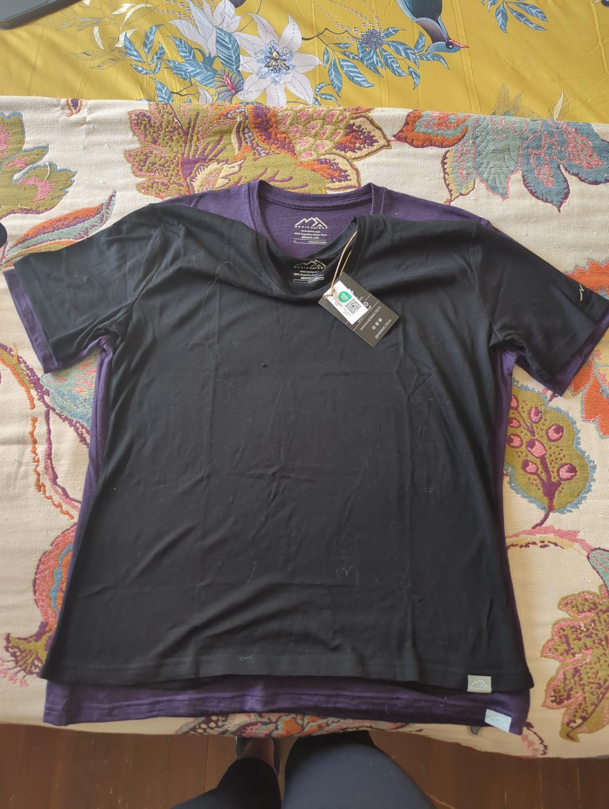 100% Merino Wool T-Shirt Women - Short Sleeve Tee with Hiking Socks customer photo 1