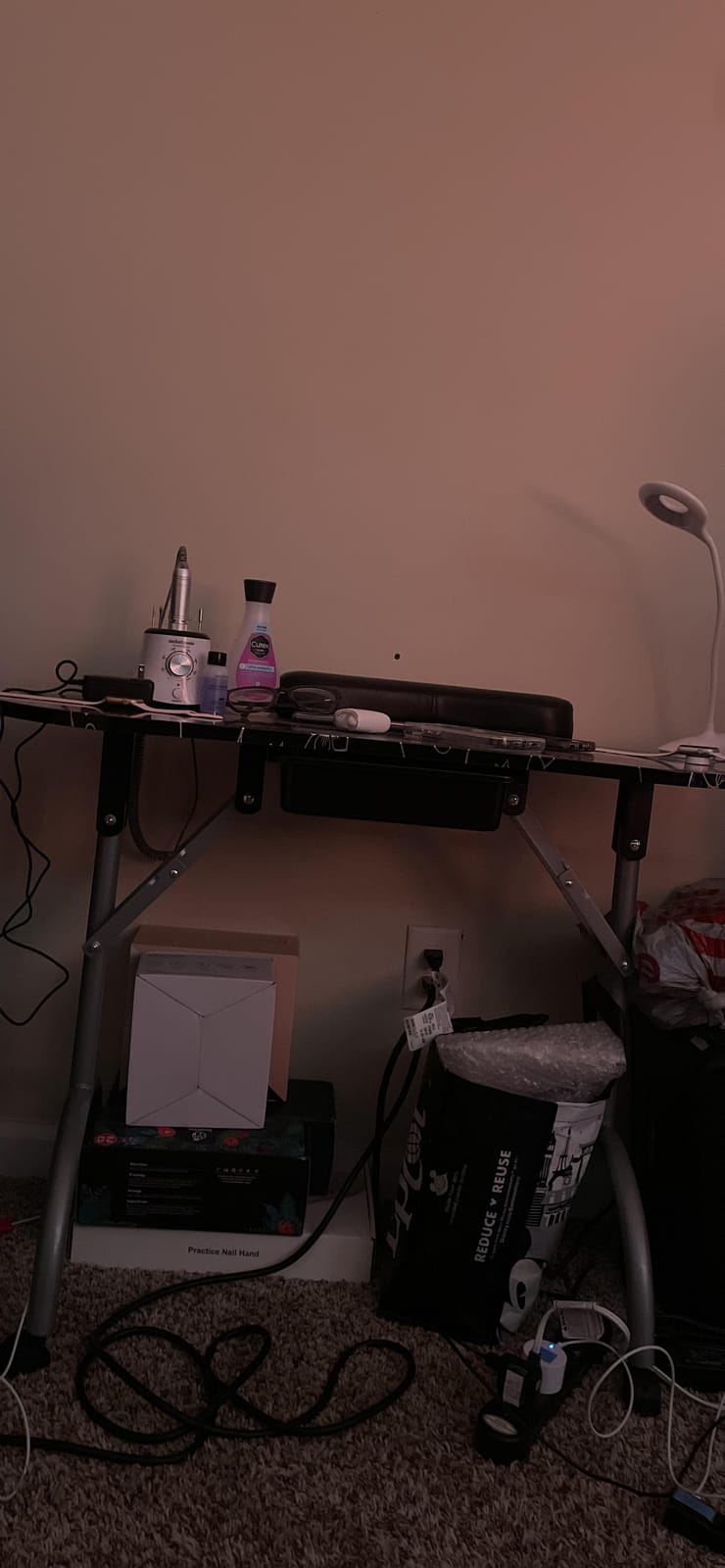 GIANTEX Foldable Nail Table with Drawer, Portable Manicure Table, Pink customer photo 2