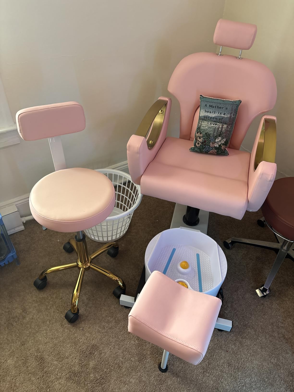 LOUVIXA Pedicure Station No Plumbing, Hydraulic Pedicure Chair for Nail Tech, Height Adjustable Reclining Pedicure Station Unit, with Massage Foot Bath customer photo 1