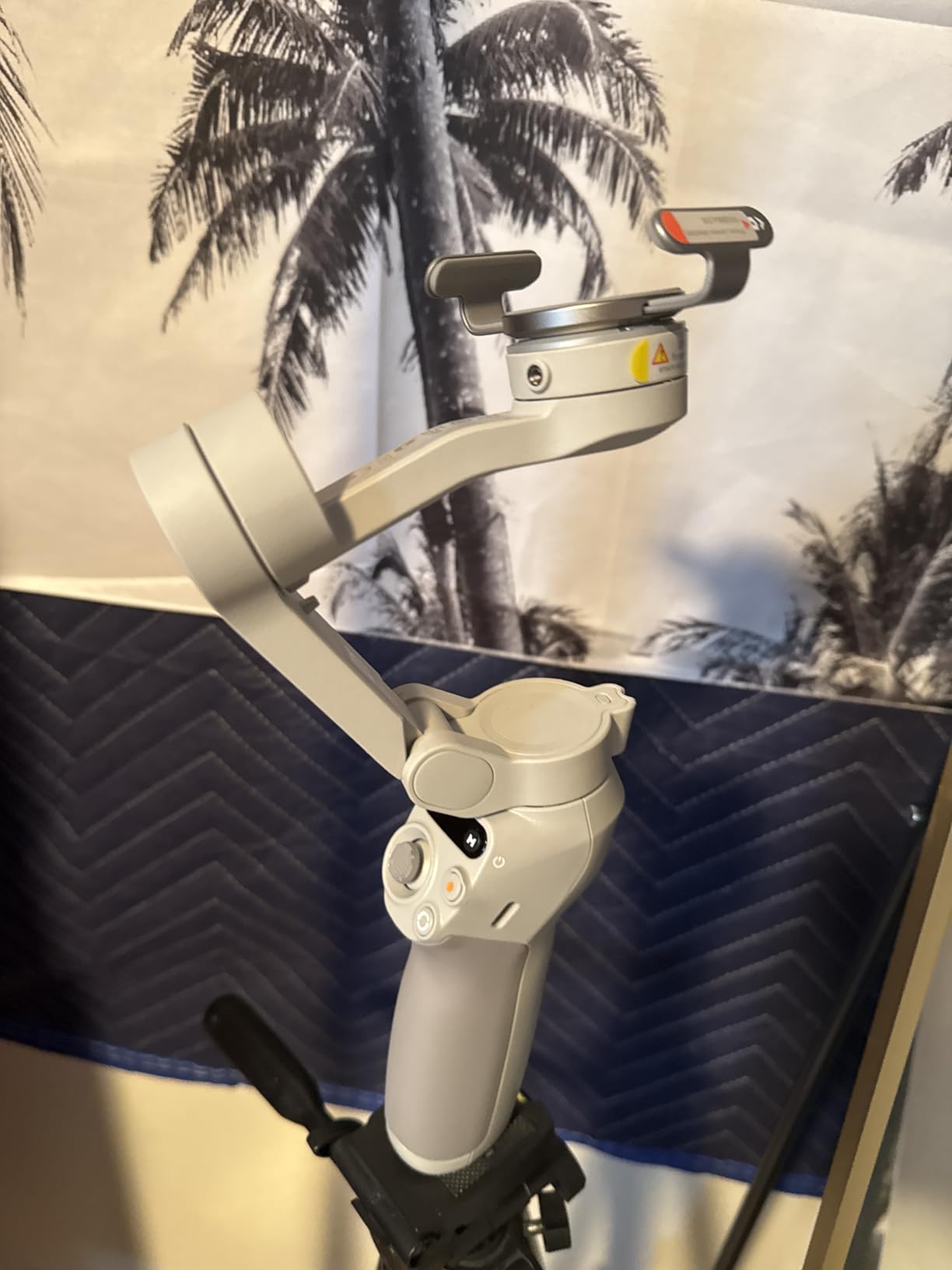 DJI Osmo Mobile 8 Tracking Fill Light Combo customer photo 1