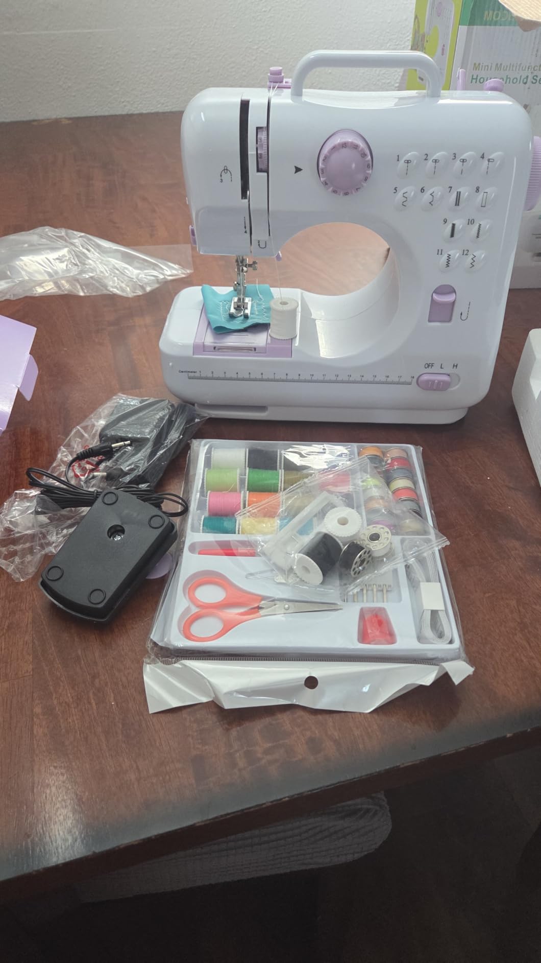 Portable Sewing Machine for Beginners, Mini Sewing Machine with 12 Built-In Stitches, 2-Speed Control, Foot Pedal, LED Light and 32-Color Thread Kit for Home Mending customer photo 1