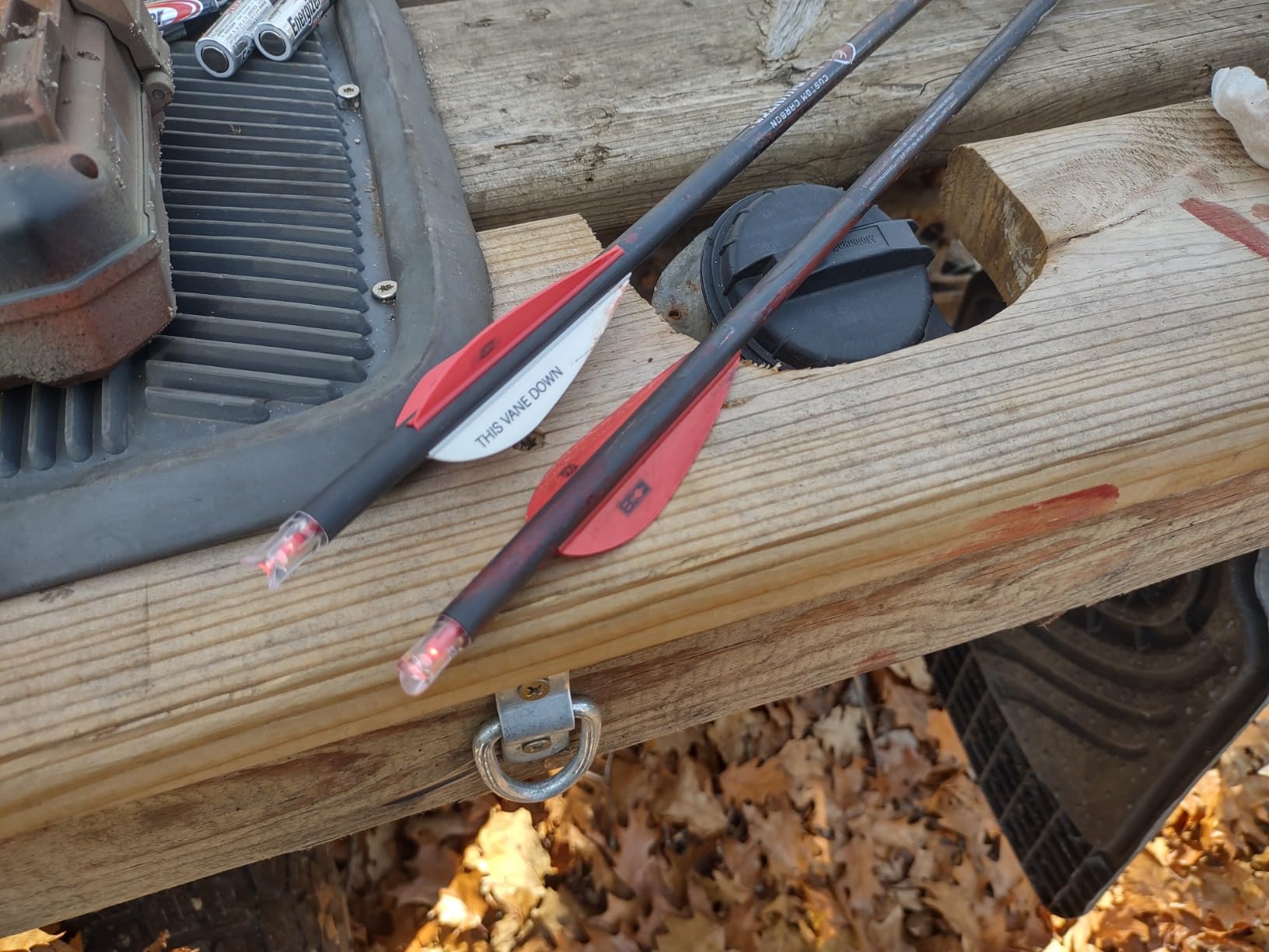 BARNETT Headhunter Crossbow Arrows — Different Pack Sizes, Standard Moon Nocks, Includes Field Points, Pre-Fletched for Crossbow Use customer photo 2