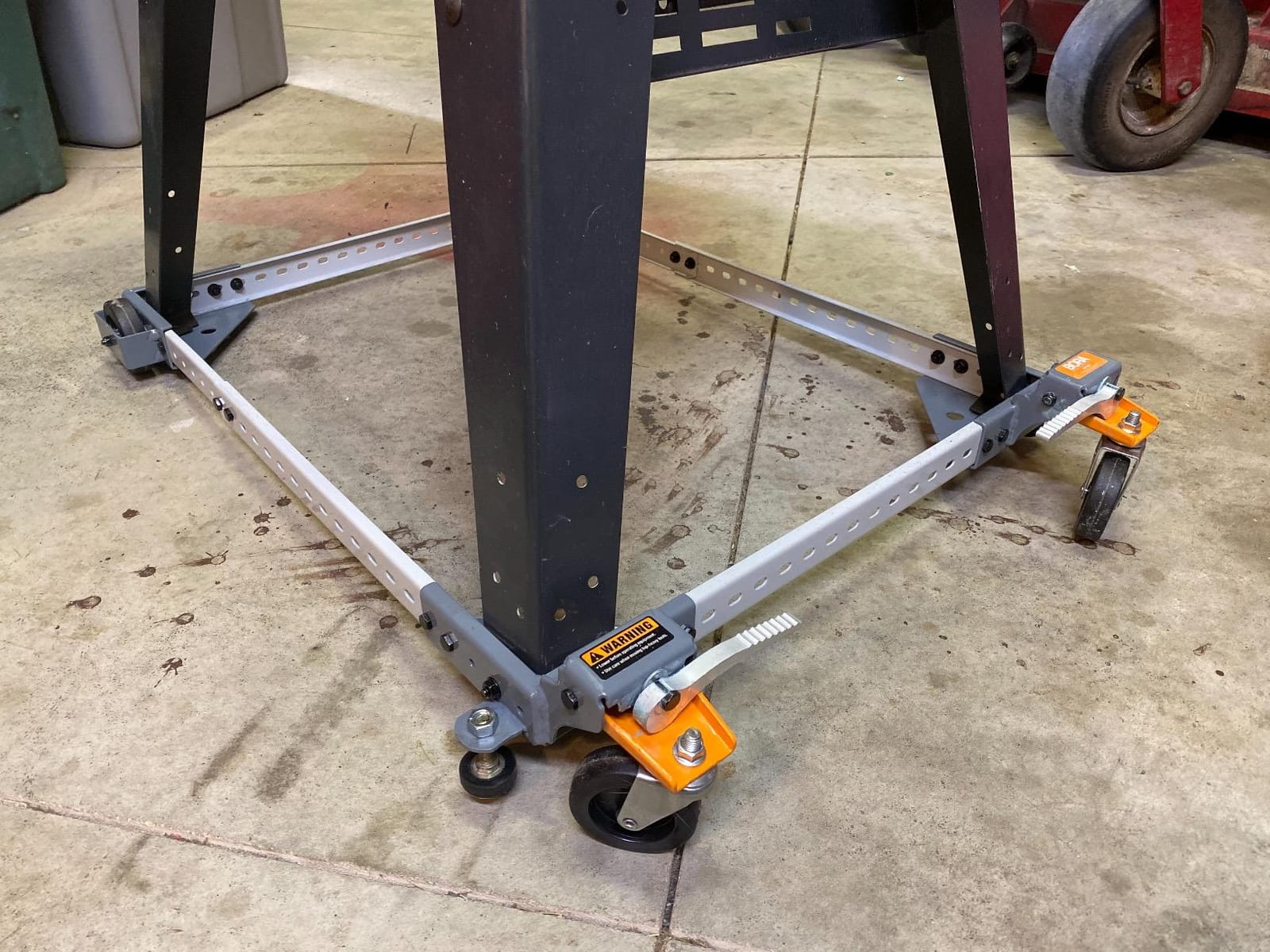 BORA Universal Mobile Base for Shop Equipment and Table Saw PM-1000 customer photo 1