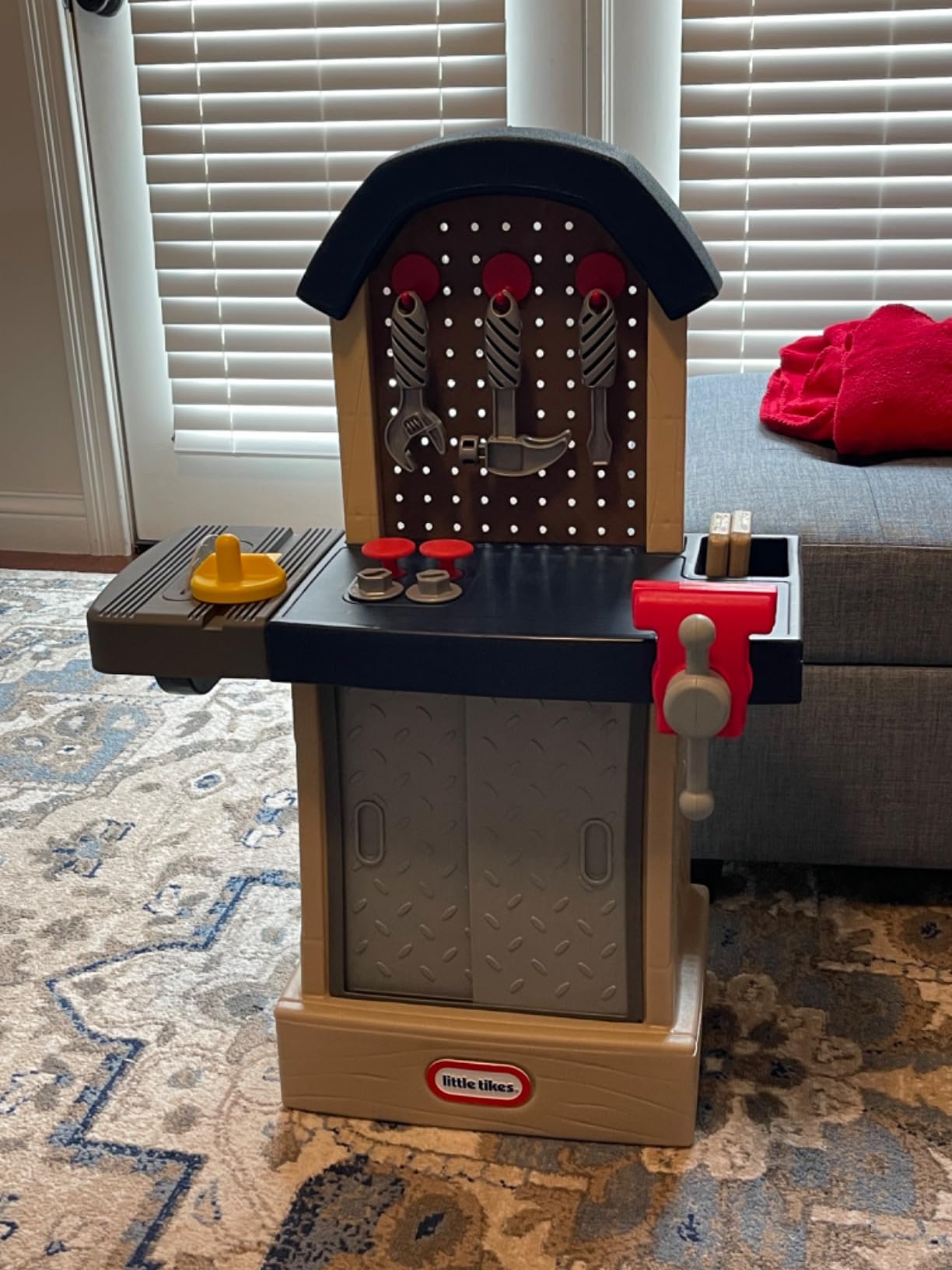 Little Tikes Tough Workshop Beige customer photo 2