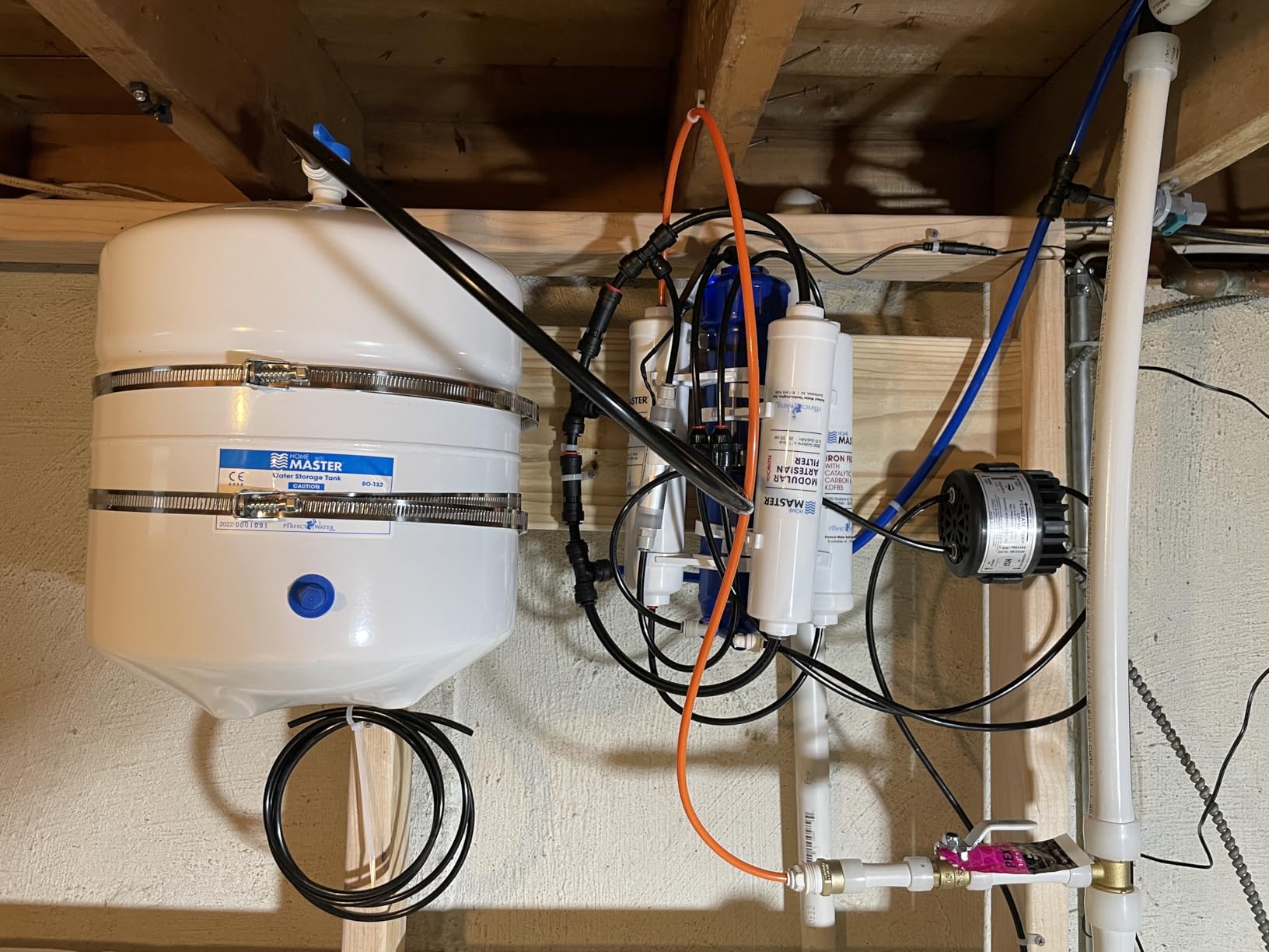 Home Master TMHP-L HydroPerfection RO System, 9-stages, 99% rejection DOW membrane, Patented 2-pass Remineralization, 4.5sec Fill Rate, 1:1 Waste Ratio, UV 99.9% EPA 97952AZ1, Lux Faucet, Fridge Ki customer photo 1