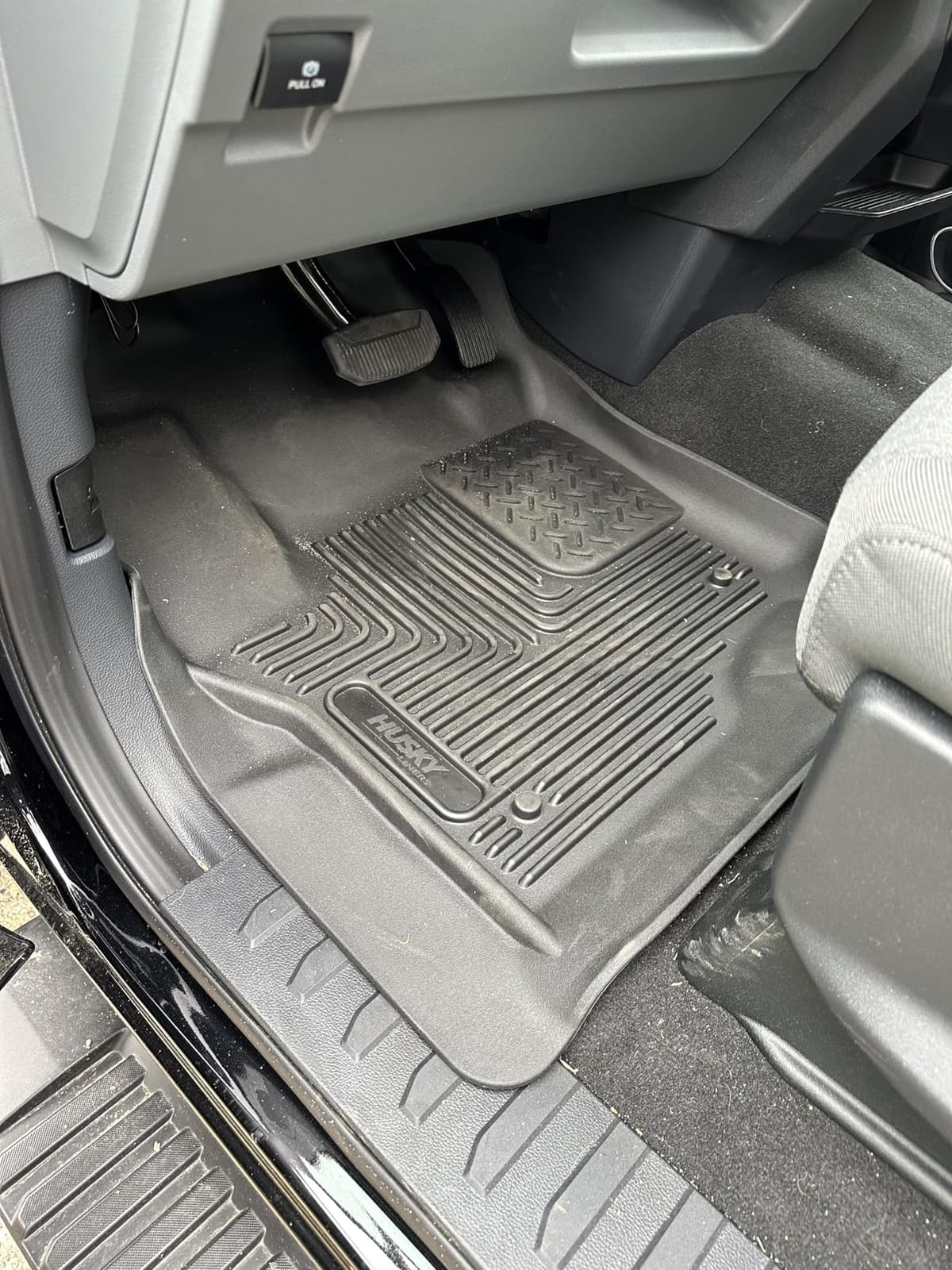 Husky Liners Weatherbeater Floor Mats | Fits 2017-2026 Ford F-250/F-350/F-450 Crew CAB with Factory Carpet & with Factory Underseat Storage ONLY | Front & 2nd Row, 3-pc Black - 94061 customer photo 1
