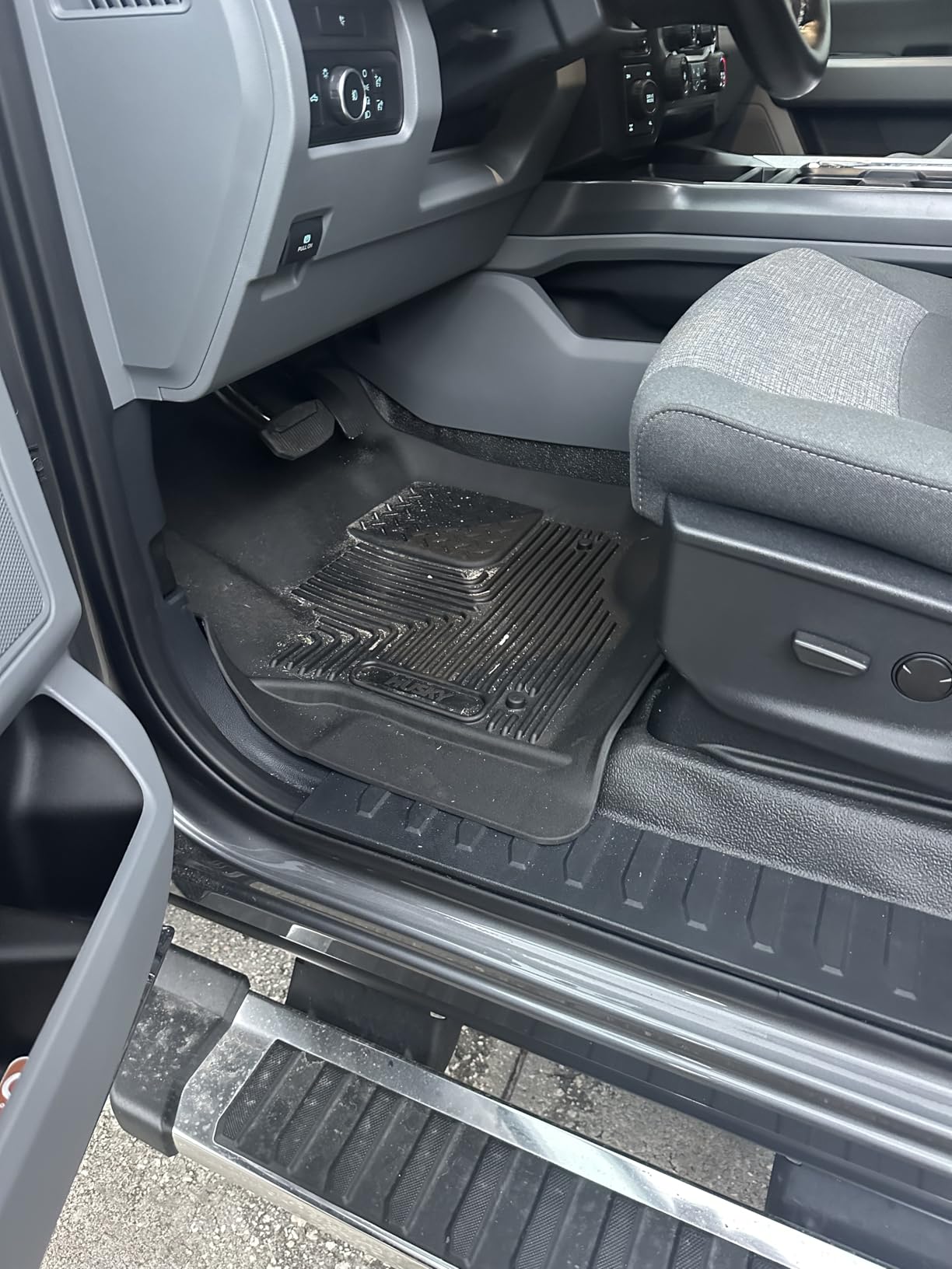 Husky Liners Weatherbeater Floor Mats | Fits 2017-2026 Ford F-250/F-350/F-450 Crew CAB with Factory Carpet & with Factory Underseat Storage ONLY | Front & 2nd Row, 3-pc Black - 94061 customer photo 2