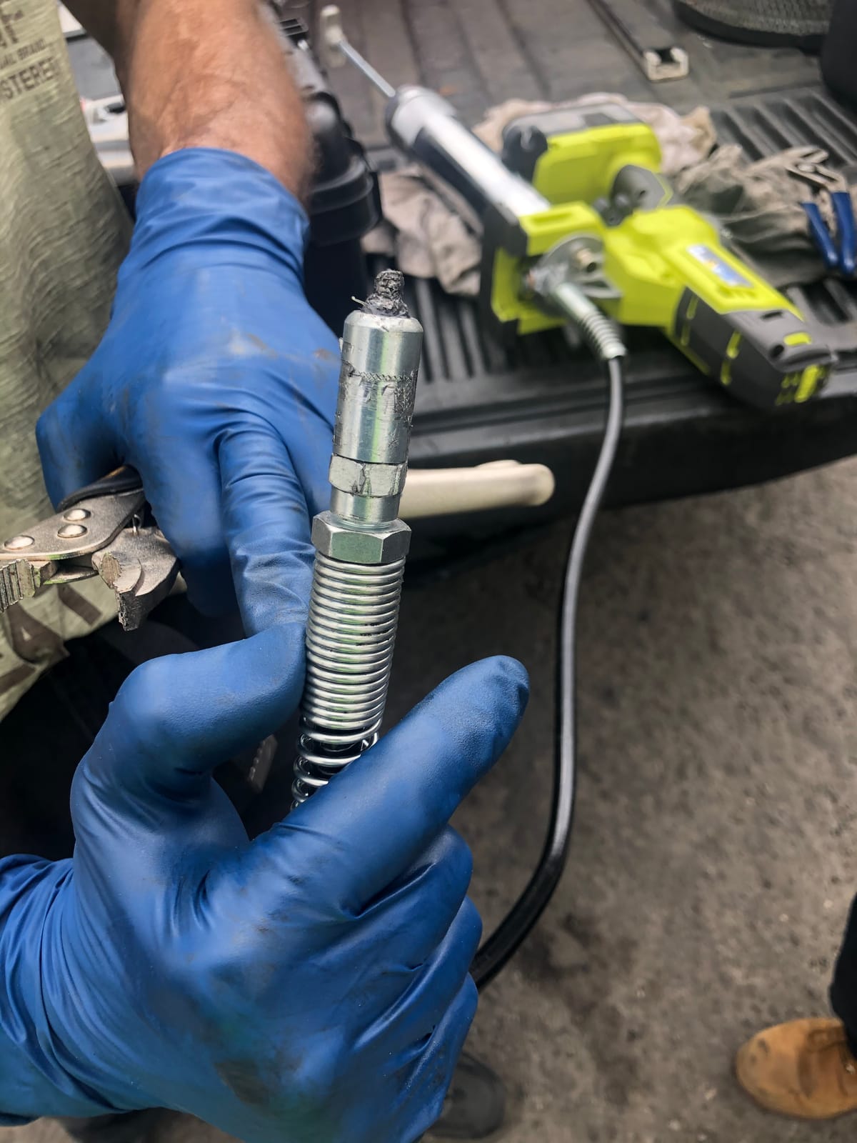 Ryobi 18V Volt Cordless Grease Gun P3410 (Tool- Only) customer photo 2