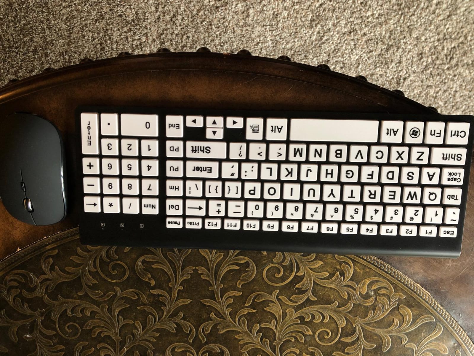 Full Size Large Print 2.4g Wireless Keyboard and Mouse with Oversized Print for Visually Impaired Low Vision Individuals (Black) customer photo 1