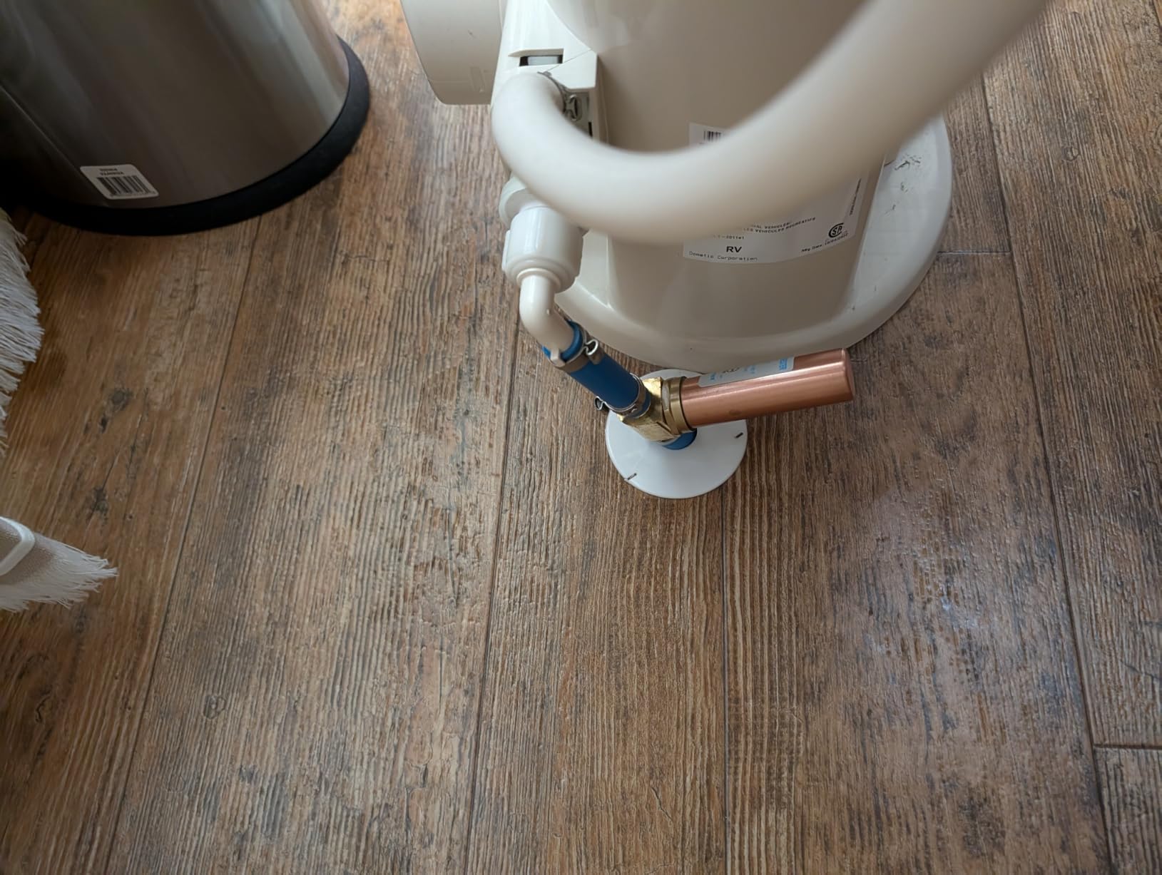HYDRO MASTER Tee Water Hammer Arrestor,Clean Brass,1/2