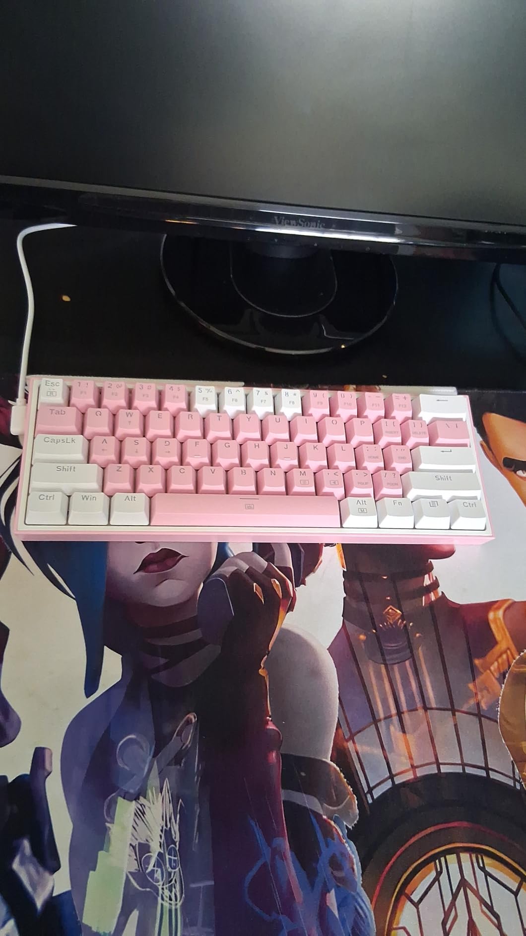 Redragon K617 Wired 60% Compact Hot-Swap RGB Gaming Mechanical Keyboard customer photo 1