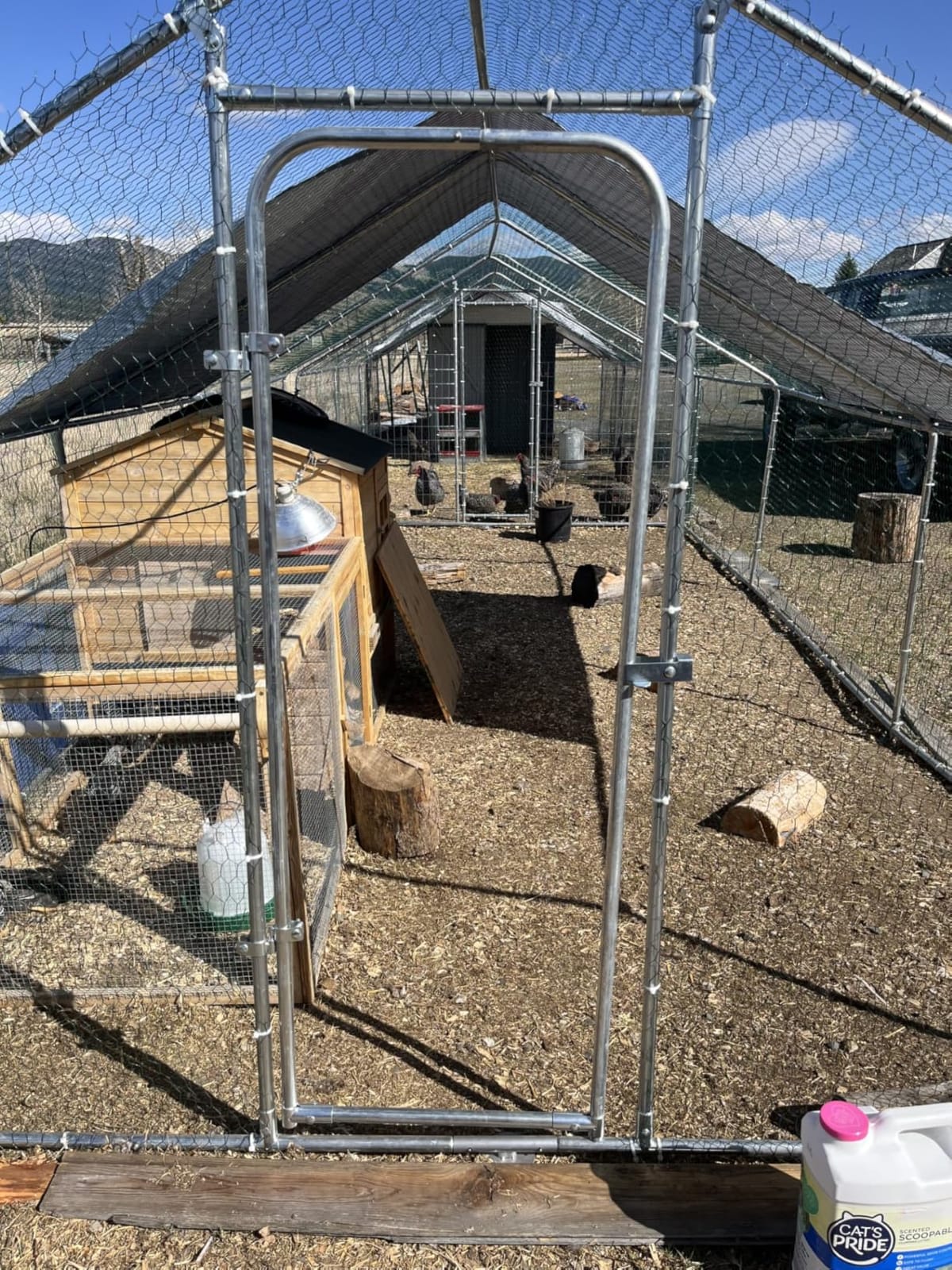 LEMBERI 20x10 FT Extra Large Metal Chicken Coop, Walk-in Run customer photo 2