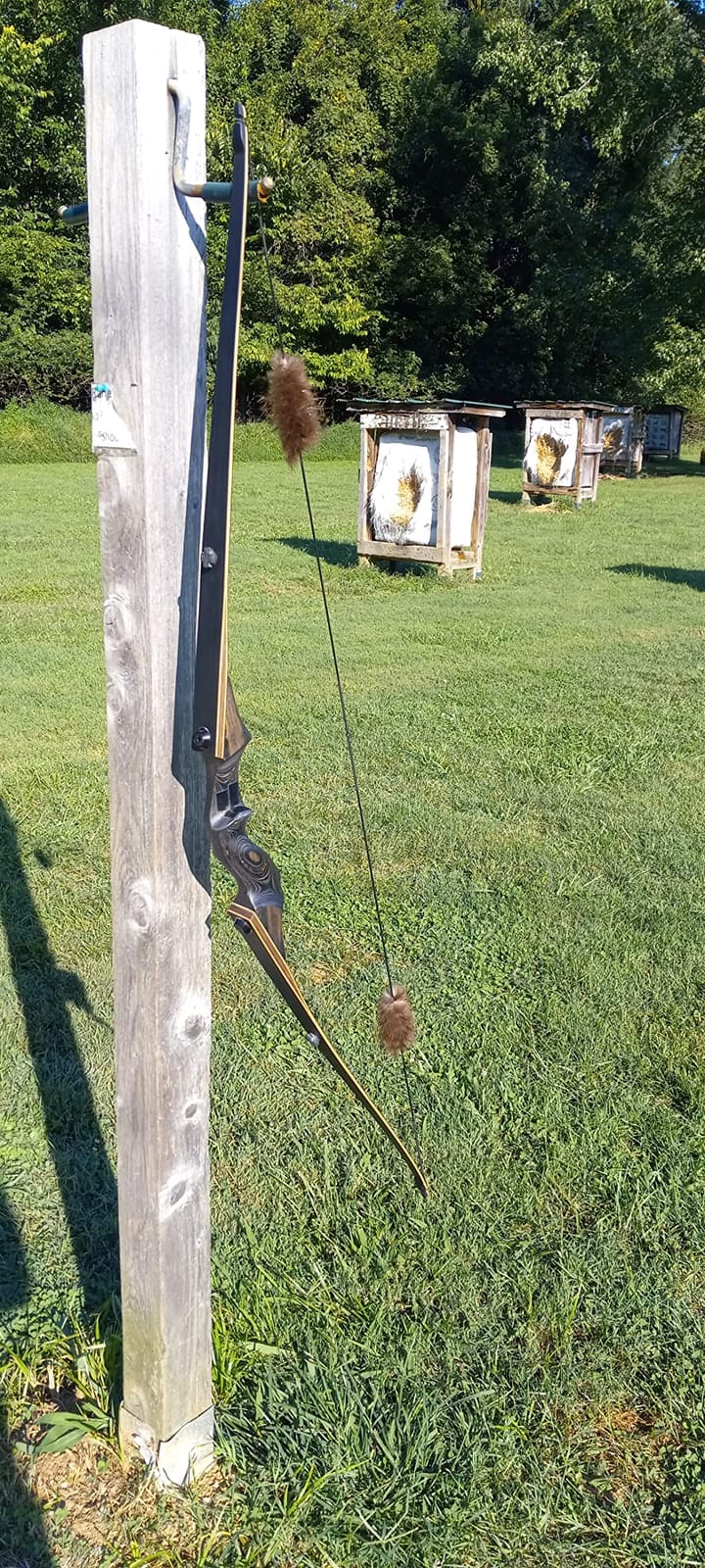 Black Hunter Takedown Longbow, GLURAK 60