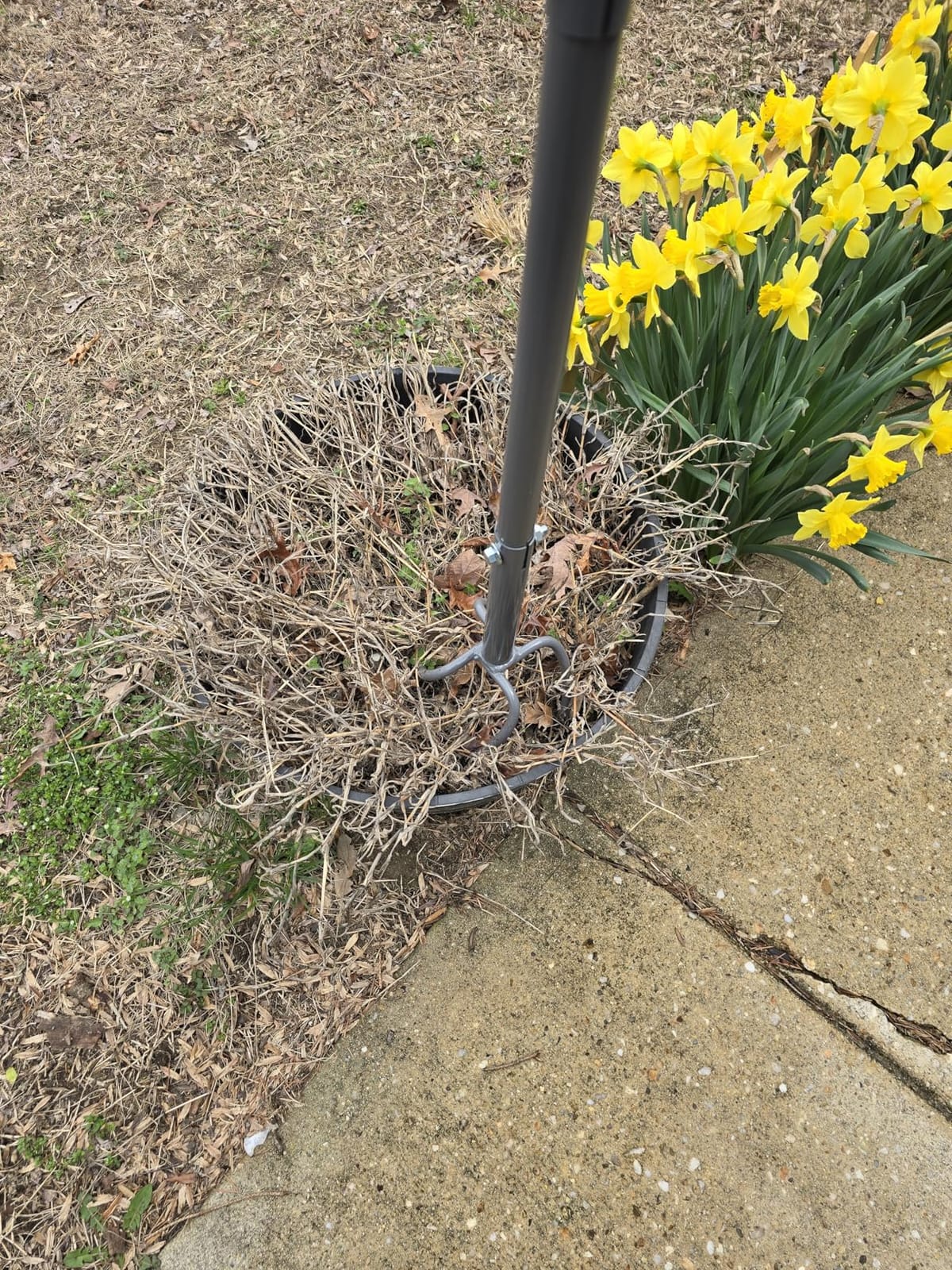 Walensee Twist Tiller with Large Steel Claw for Garden Soil Loosening customer photo 1