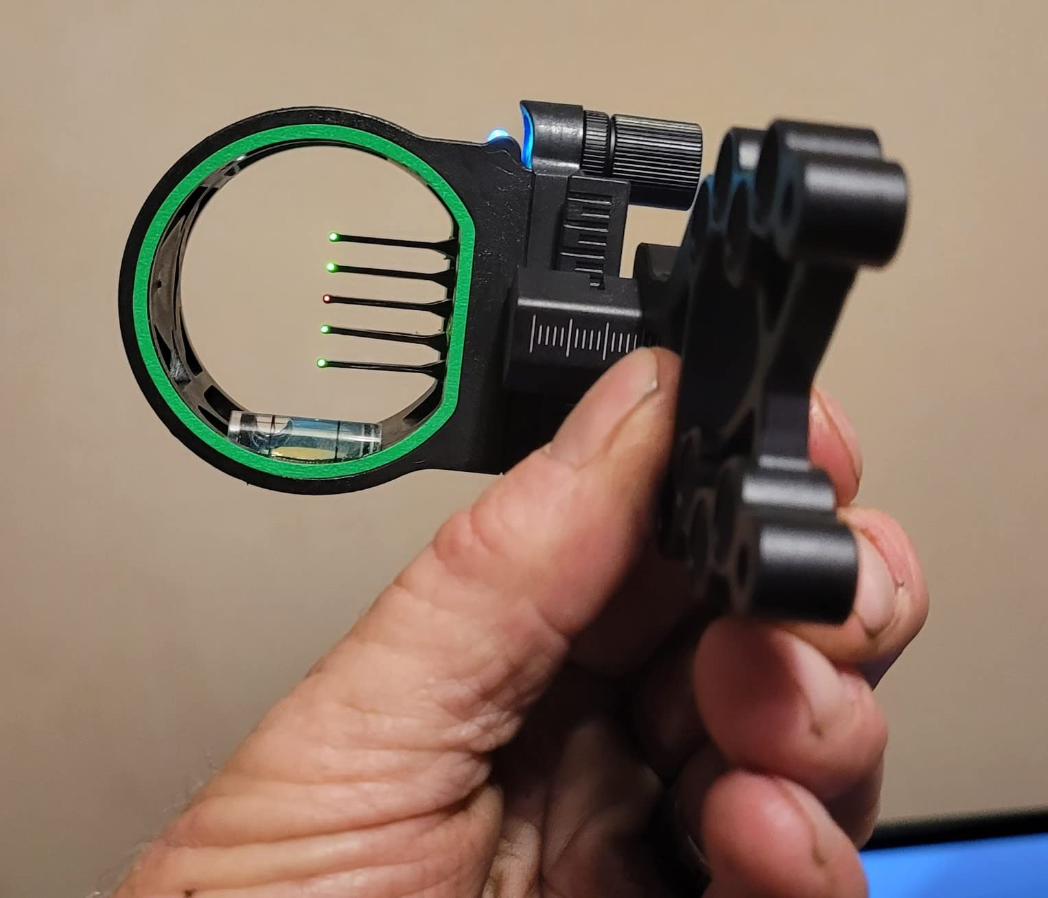 LWANO 5 Pin Bow Sight with Rheostat Light and Reversible Mount Design customer photo 1