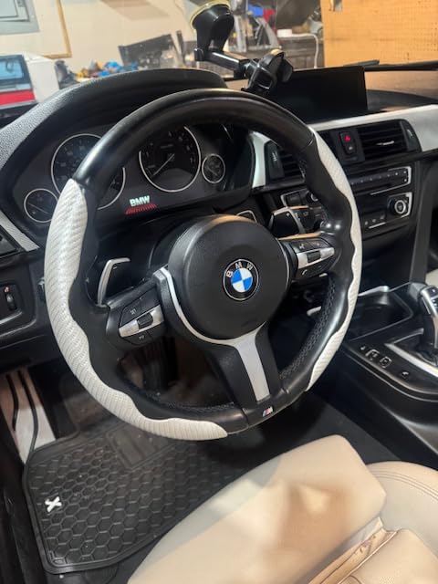 Cartist Steering Wheel Cover, Carbon Fiber Steering Wheel Cover Men/Women, Anti-Slip, Heat Resistant, Durable, Universal for 99% Car Interior Accessories (Silver) customer photo 1