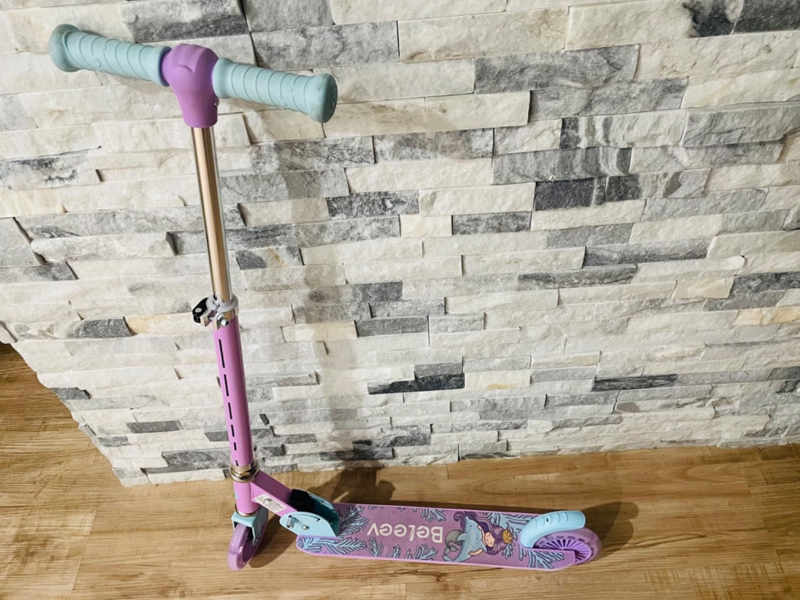 BELEEV V2 Scooters for Kids with Light-Up Wheels & Stem & Deck, 2 Wheel Folding Scooter for Girls Boys, 3 Adjustable Height, Non-Slip Pattern Deck, Lightweight Kick Scooter for Children Ages 3-12 customer photo 2