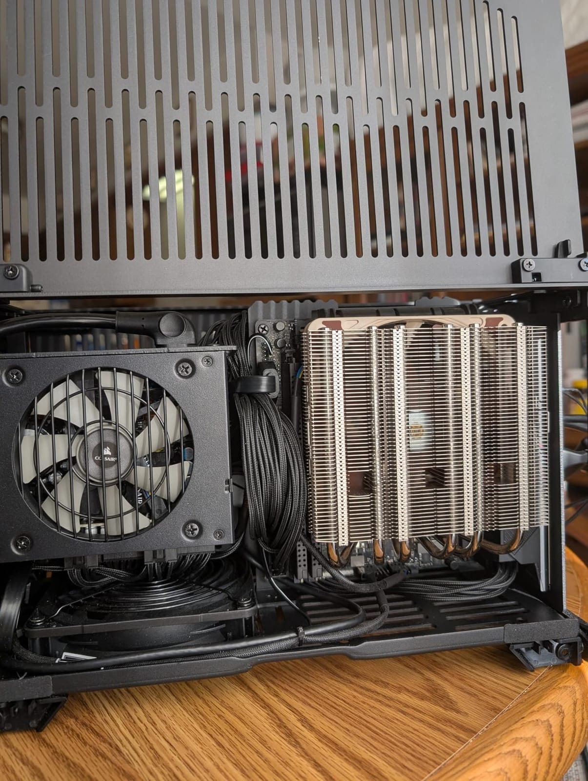 Noctua NH-L12Sx77, Quiet High-Performance Low-Profile CPU Cooler customer photo 1