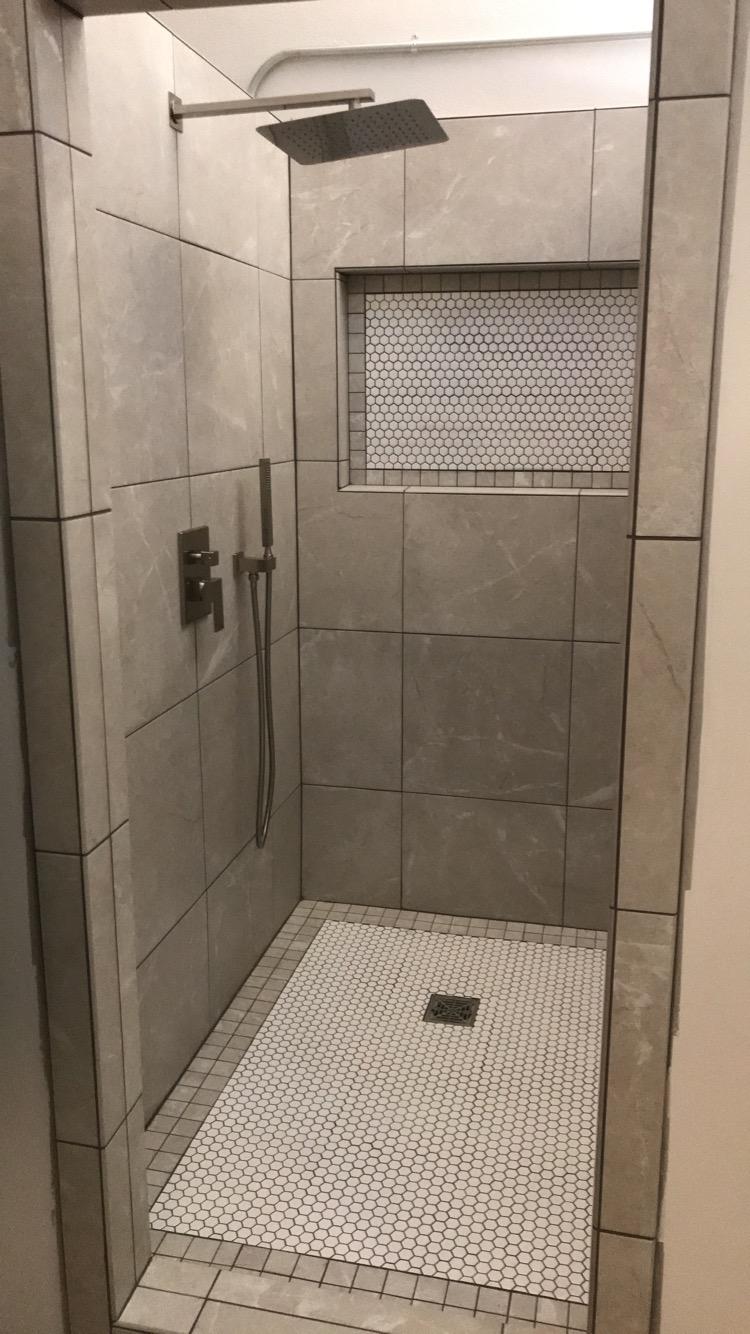 Esnbia Thermostatic Black Shower System, All Metal Shower Faucet Set with 10 Inches Rain Shower Head, Rainfall Shower Heads with Handheld Spray Combo,Anti-Scald Shower Combo Set, Matte Black customer photo 2