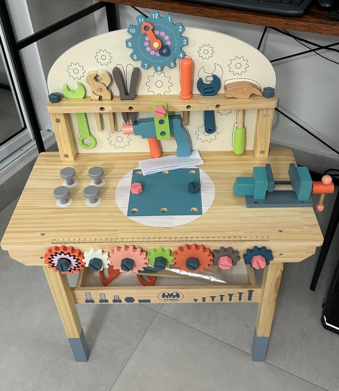 Kids Tool Set,Wooden Tools Bench with Apron Toddler Toy Workbench with Realistic Tools Electric Drill STEM Construction Toy Gifts for Age 3-9 Boys Girls customer photo 2