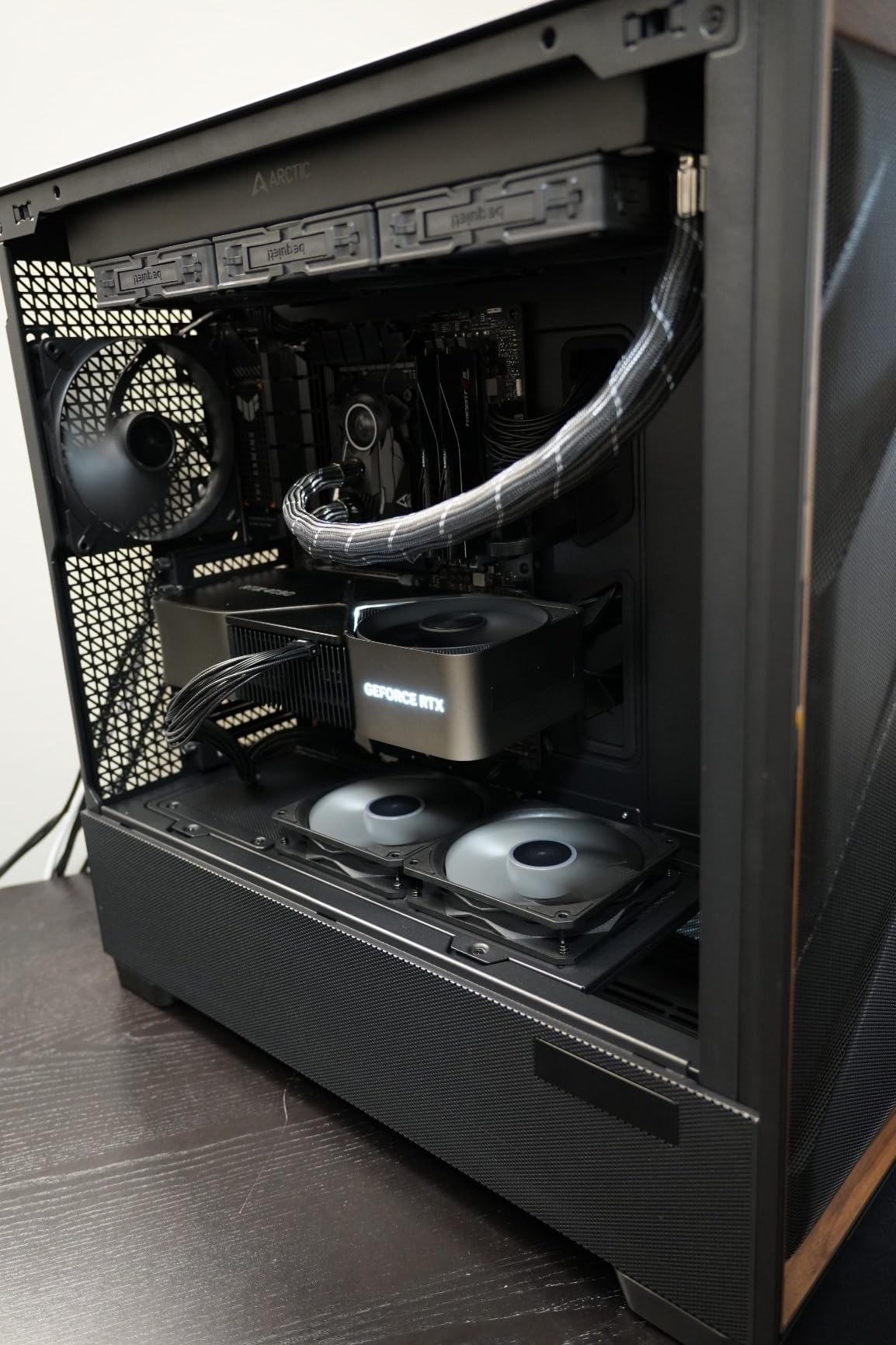 Antec Flux Pro Full-Tower E-ATX PC Case, 6 PWM Fans Included, Black customer photo 1