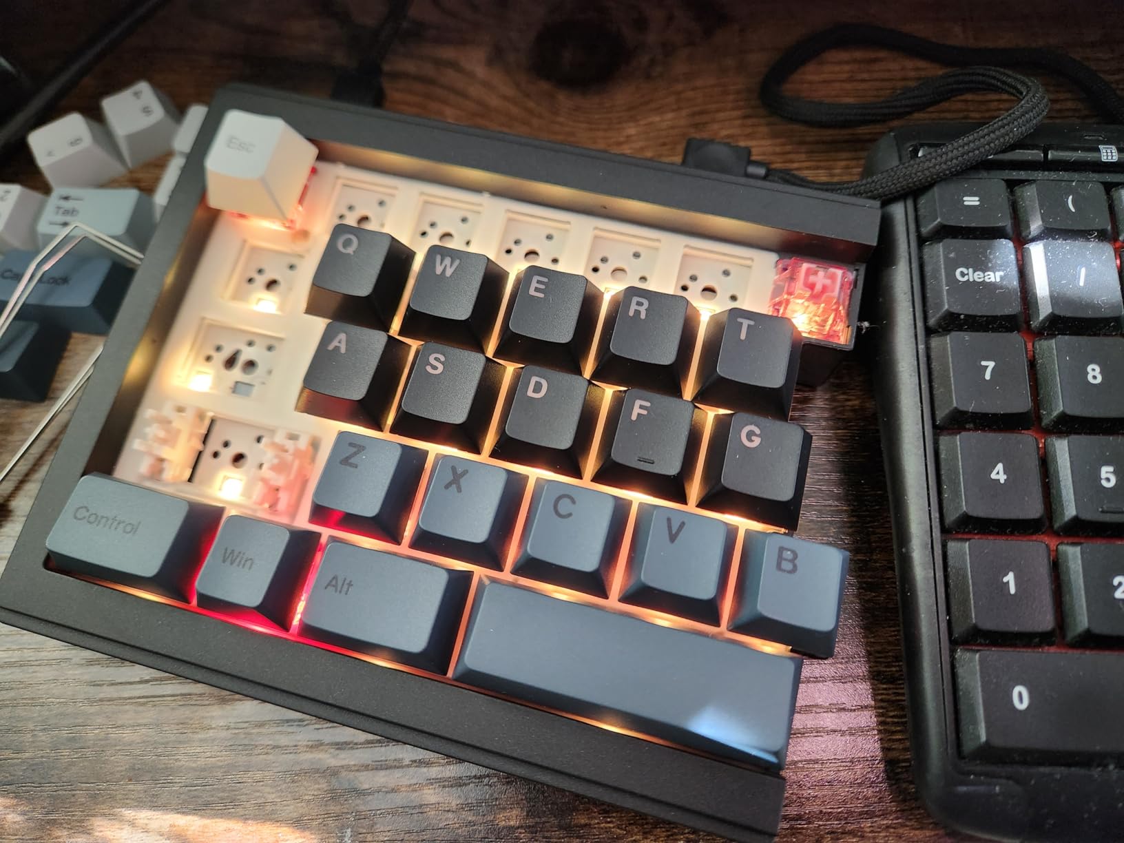 EPOMAKER Split65 QMK/VIA Programmable Keyboard, Wireless Mechanical Keyboard in 2.4Ghz/BT/Type-C, Ergonomic Gaming Keyboard in Split Layout with RGB Backlit (Flamingo Switch) customer photo 1