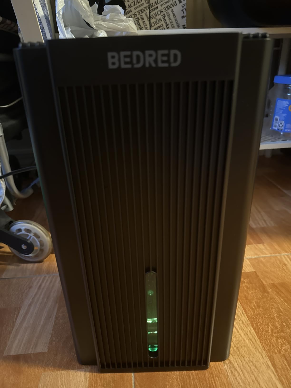 BEDRED Dehumidifier, 95Oz Dehumidifier for Home 1000 Sq.Ft customer photo 1