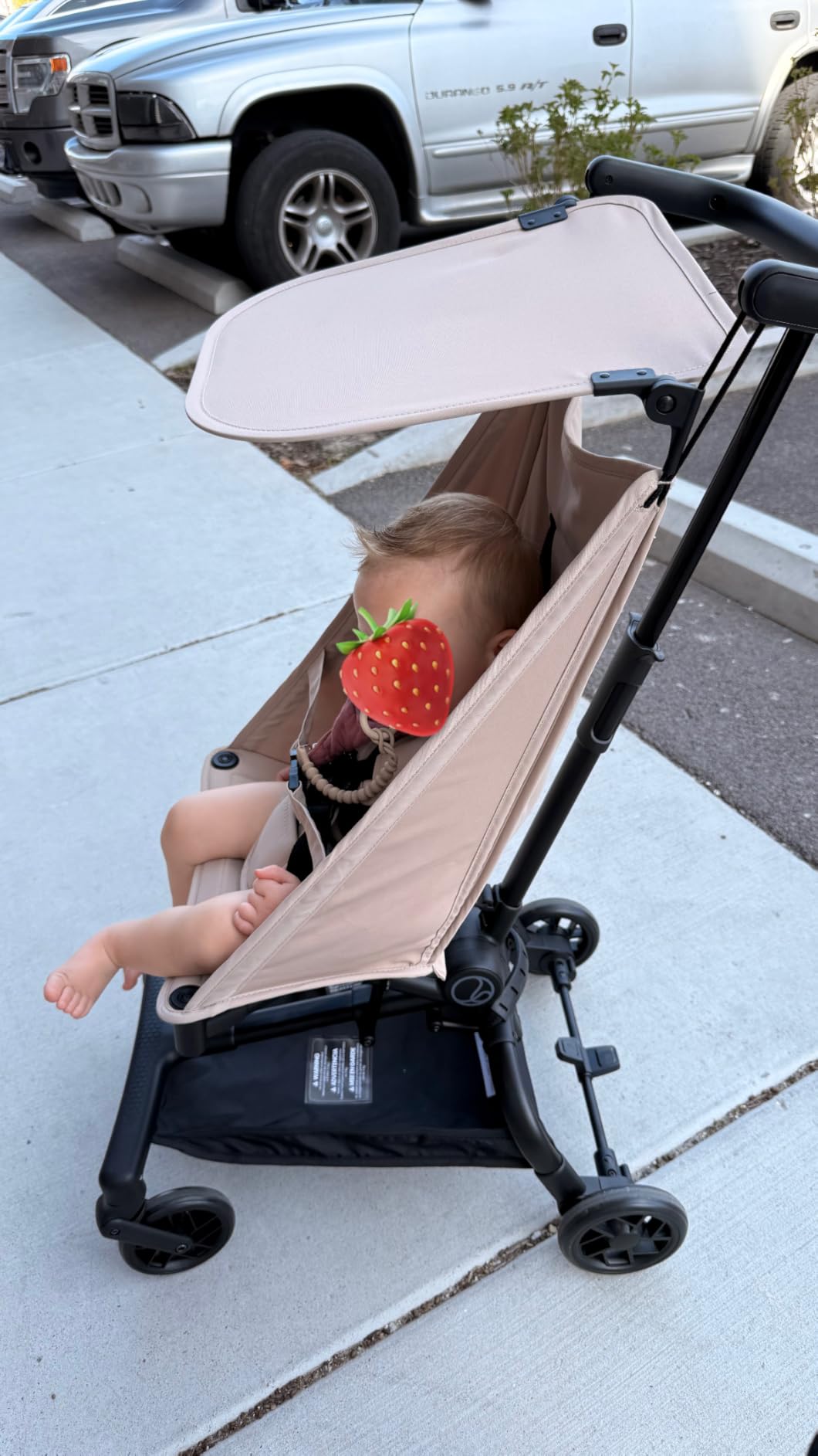 Mompush Jeto Ultra-Lightweight Travel Stroller Only 9.8lbs customer photo 1