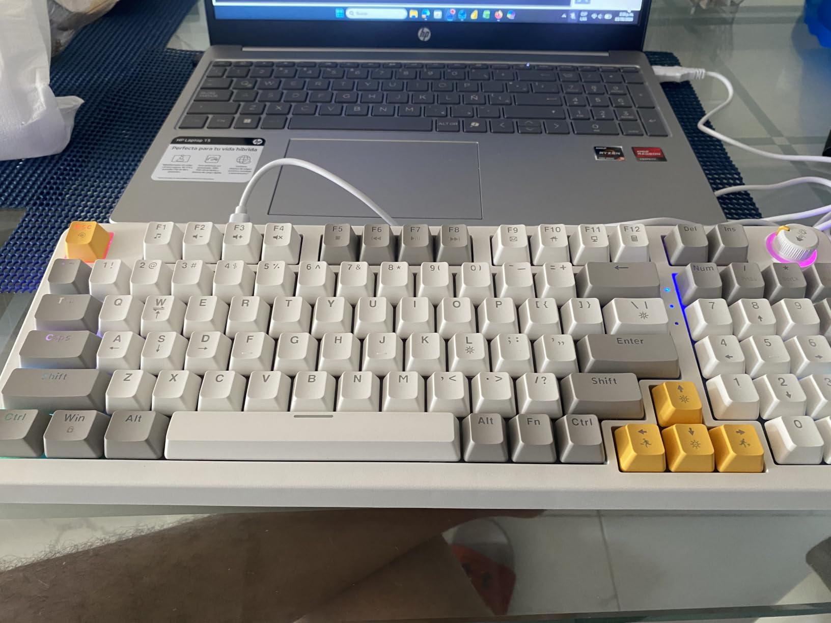 AK96 Mechanical Keyboard Smart Display & Knob, Top Mount 96% Wired Mechanical Keyboard USB-C, Hot Swappable, Software Support, Creamy Sounding, 96 Keys(Grey) customer photo 1